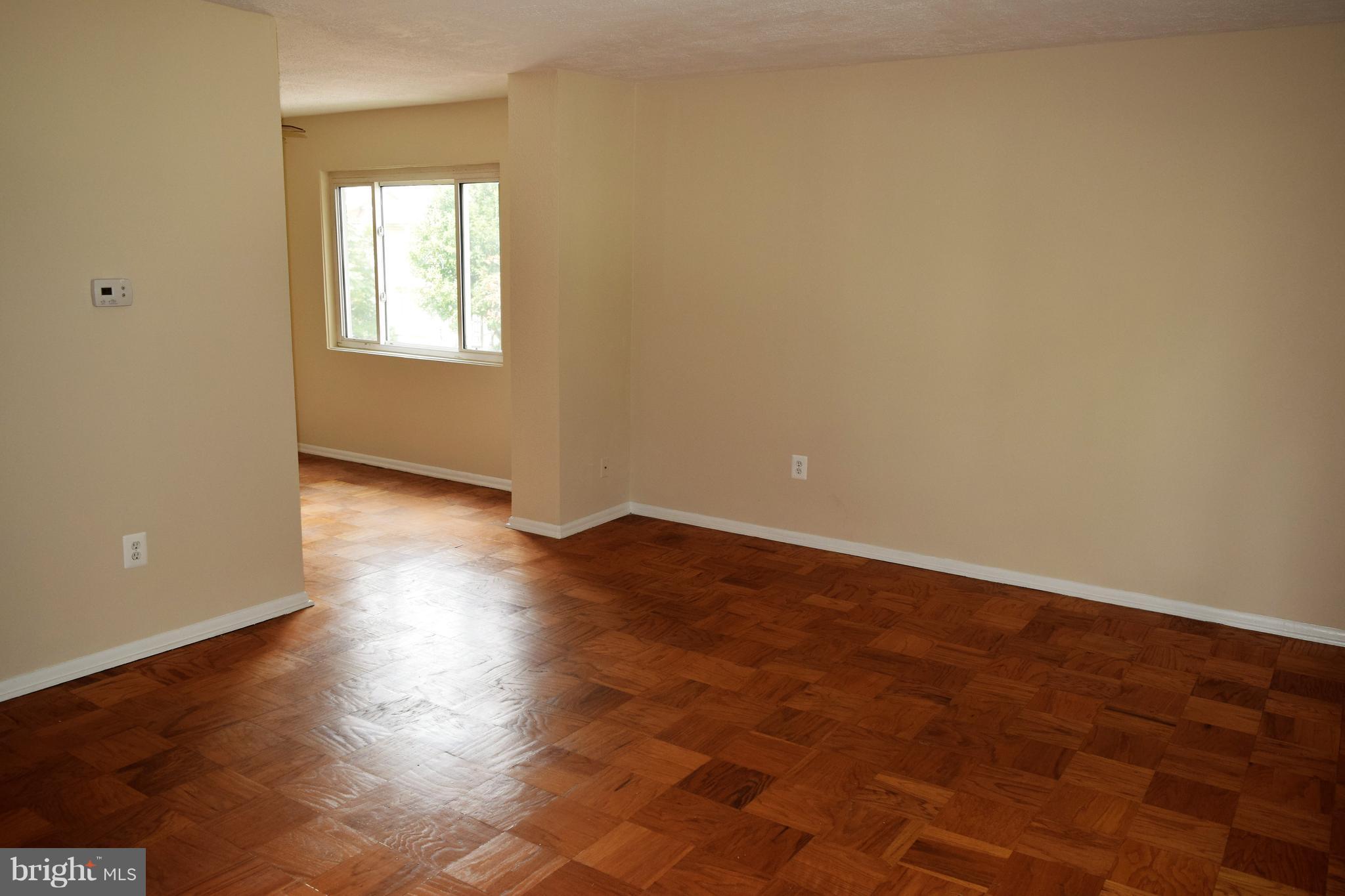 CENTRAL PARK CONDO - Residential