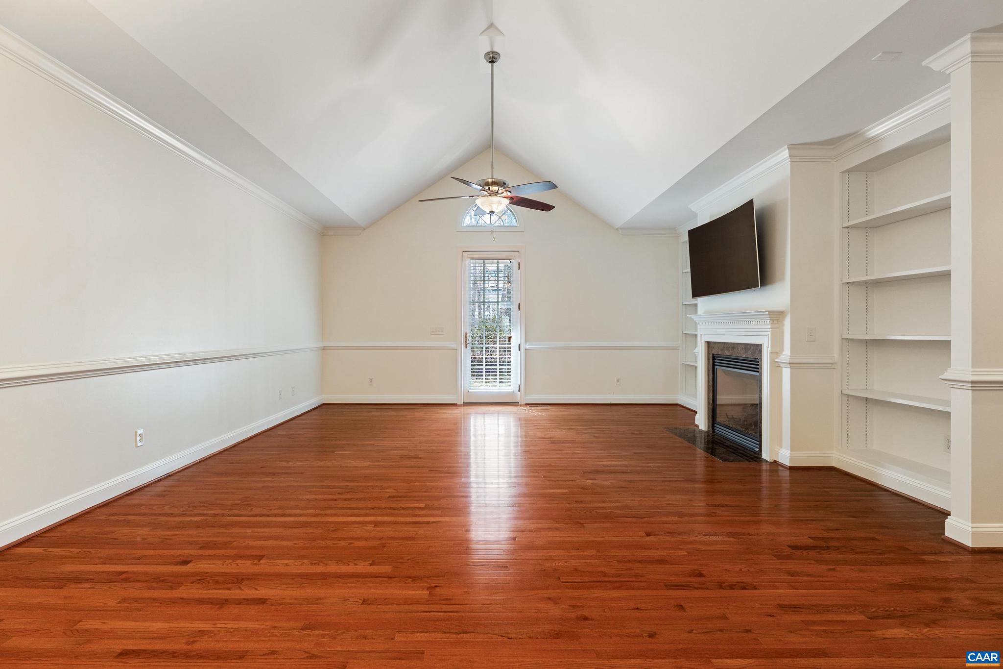 SPRING CREEK - Residential