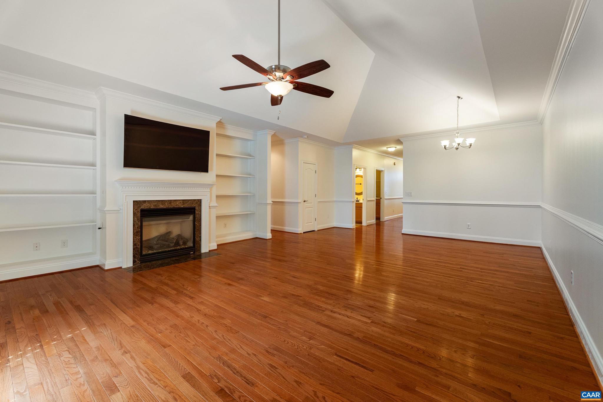 SPRING CREEK - Residential