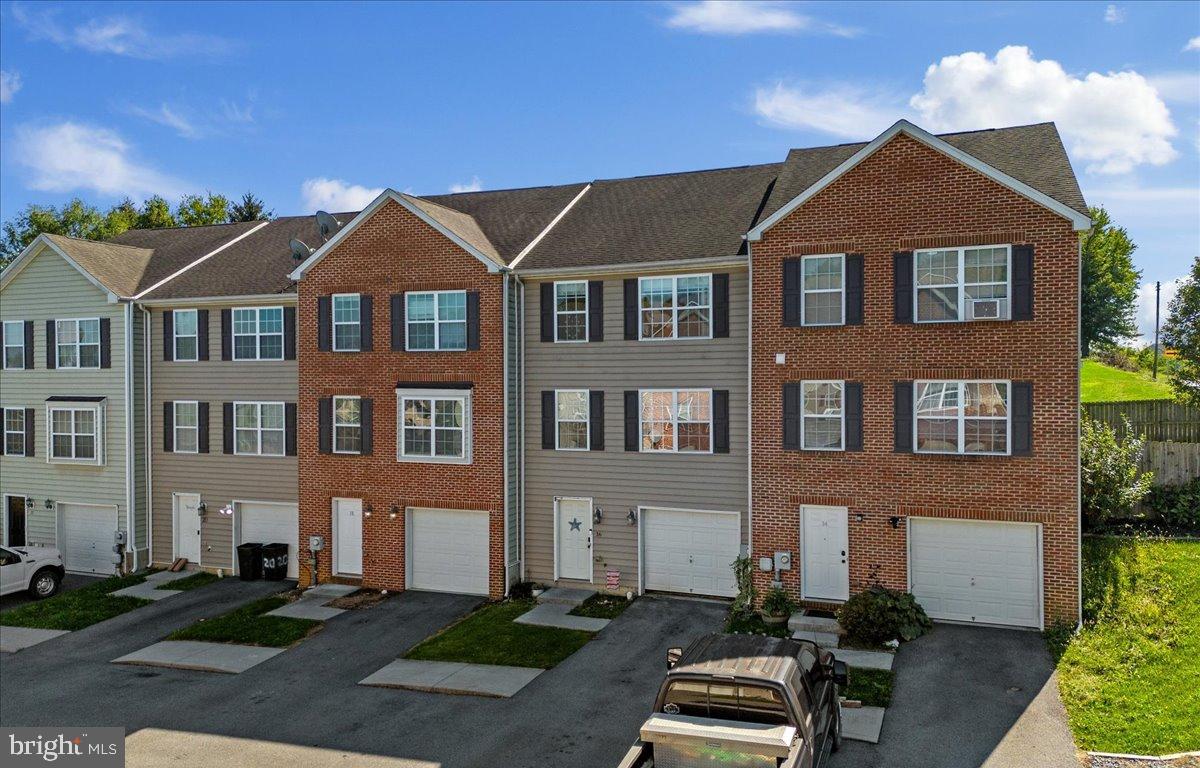 THE COVE - Residential