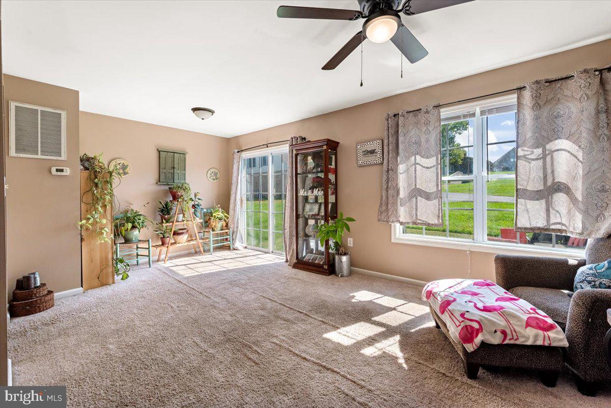 THE COVE - Residential