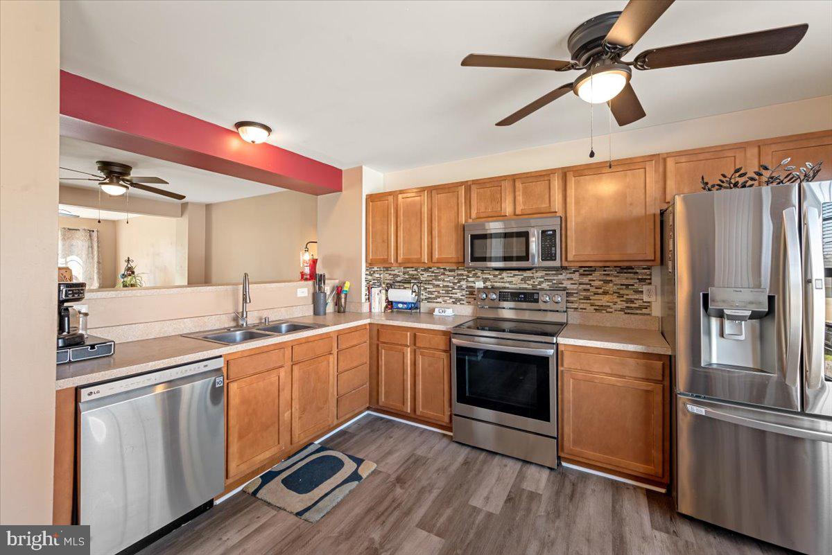 THE COVE - Residential