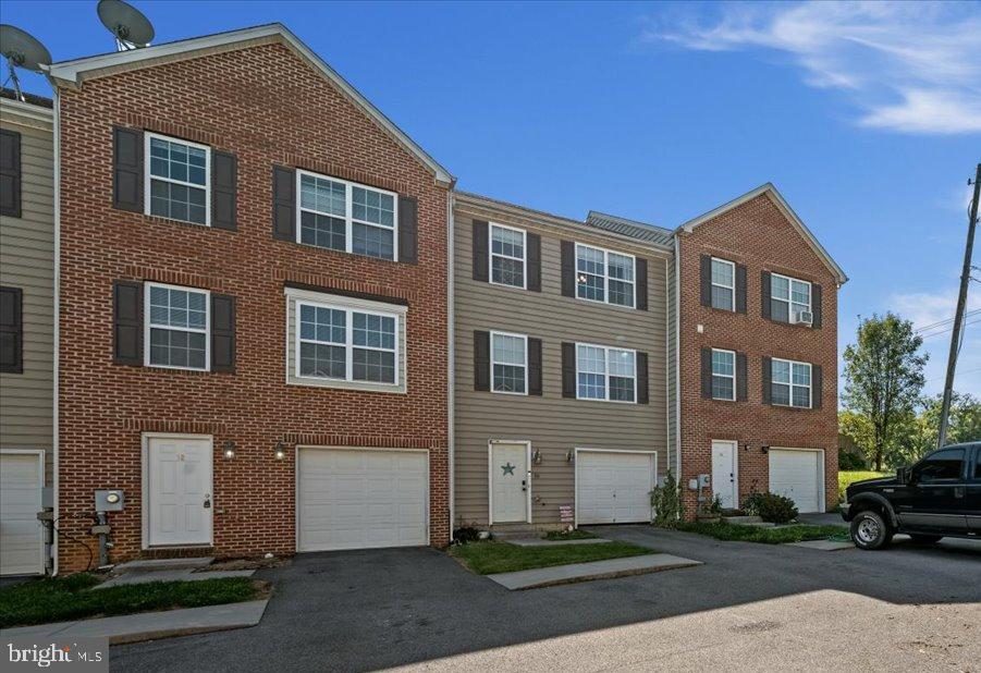 THE COVE - Residential