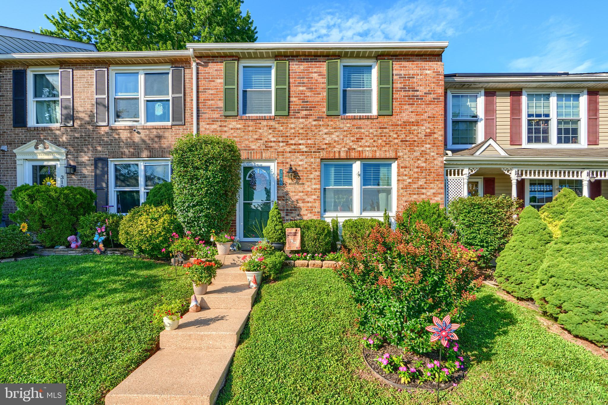 3105 HOLLY BERRY COURT