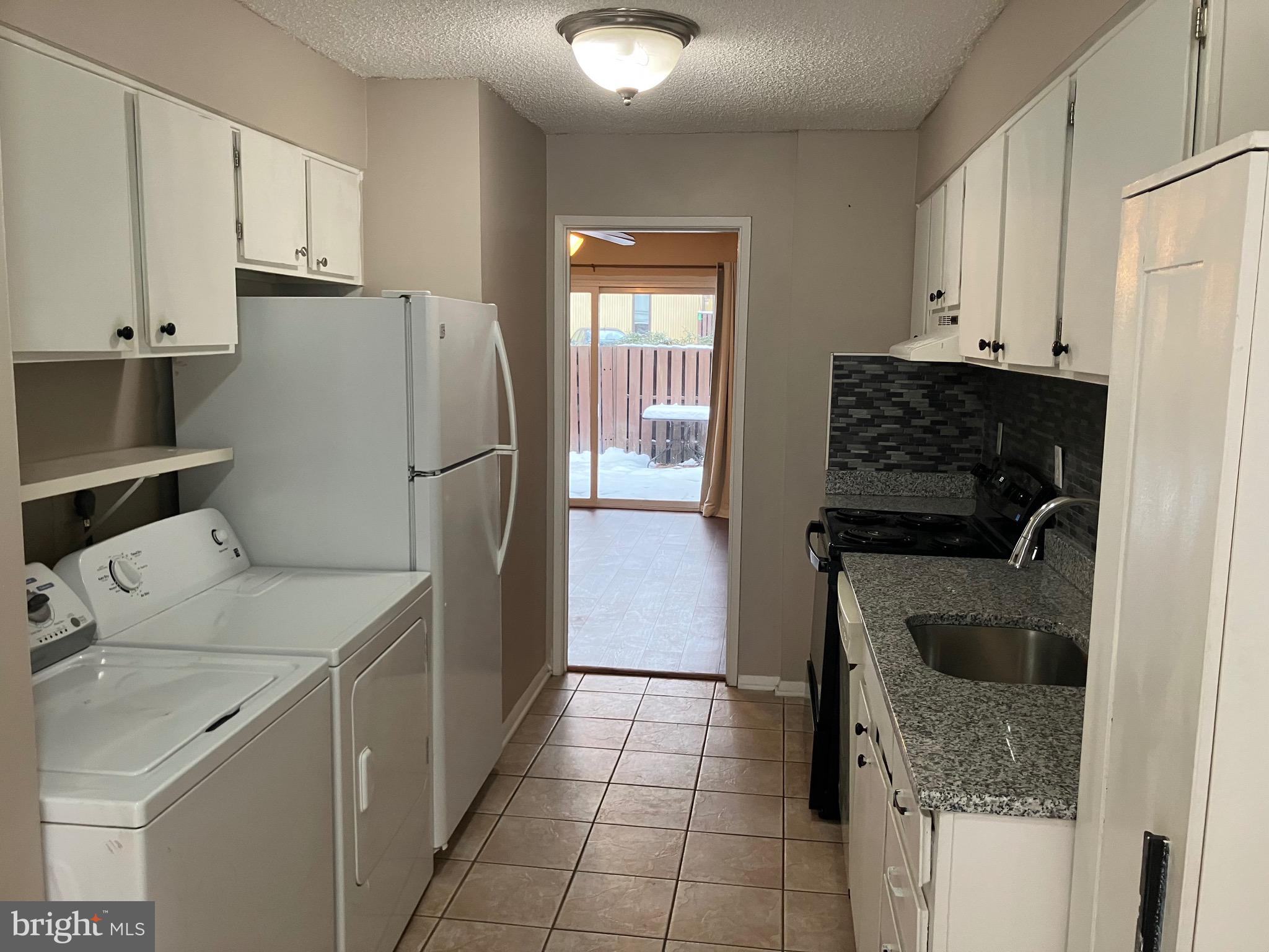 2294 WHITE CORNUS LANE