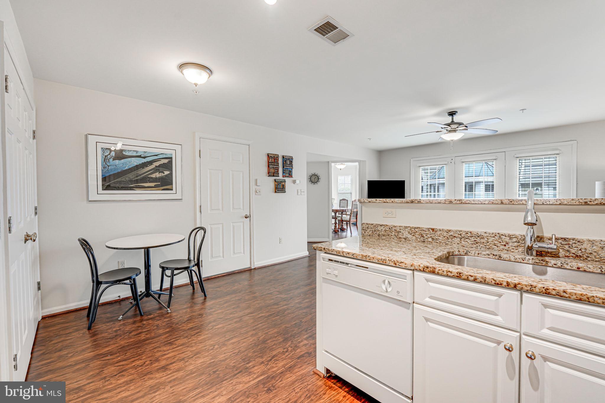 OCCOQUAN POINTE CONDO - Residential