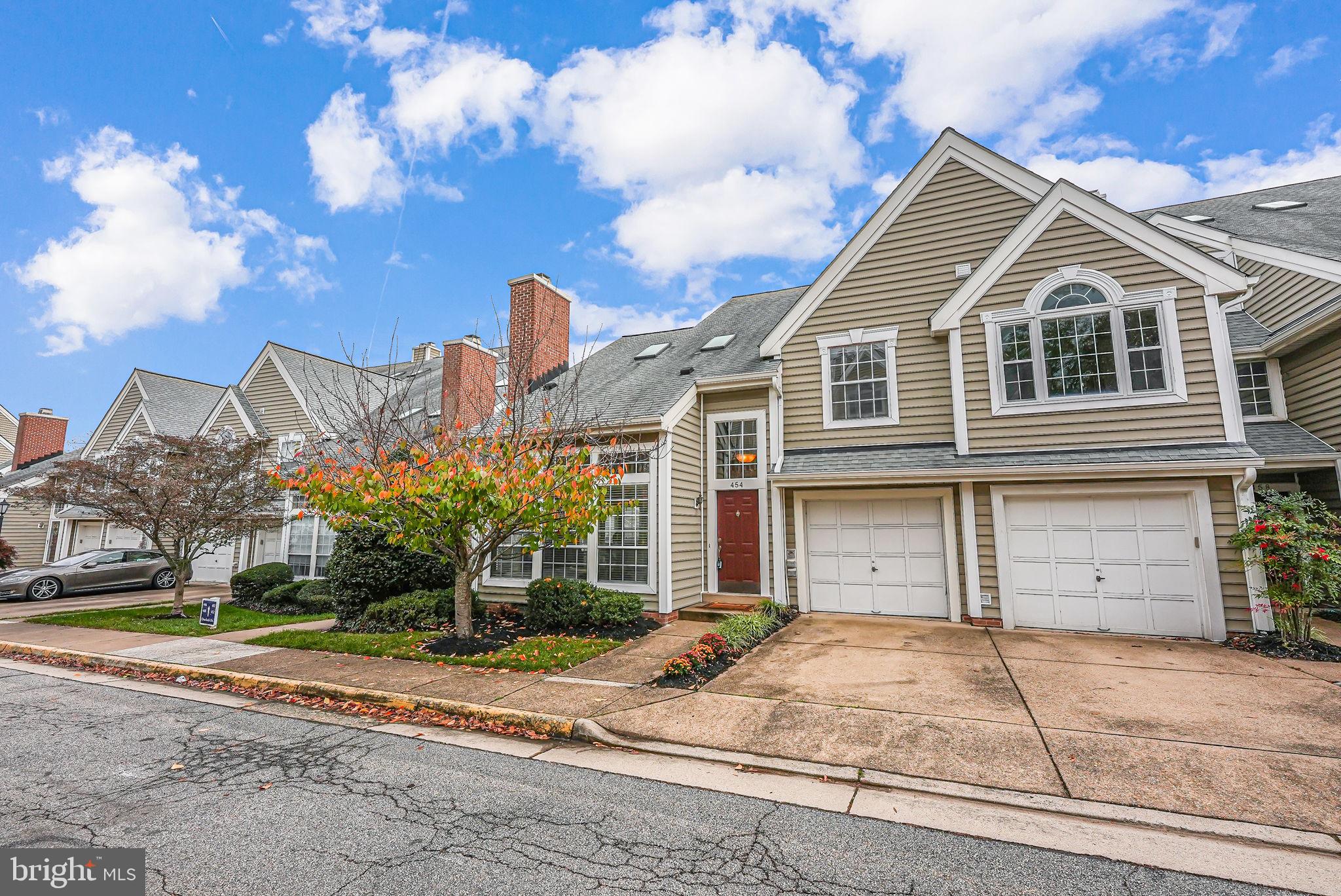 OCCOQUAN POINTE CONDO - Residential