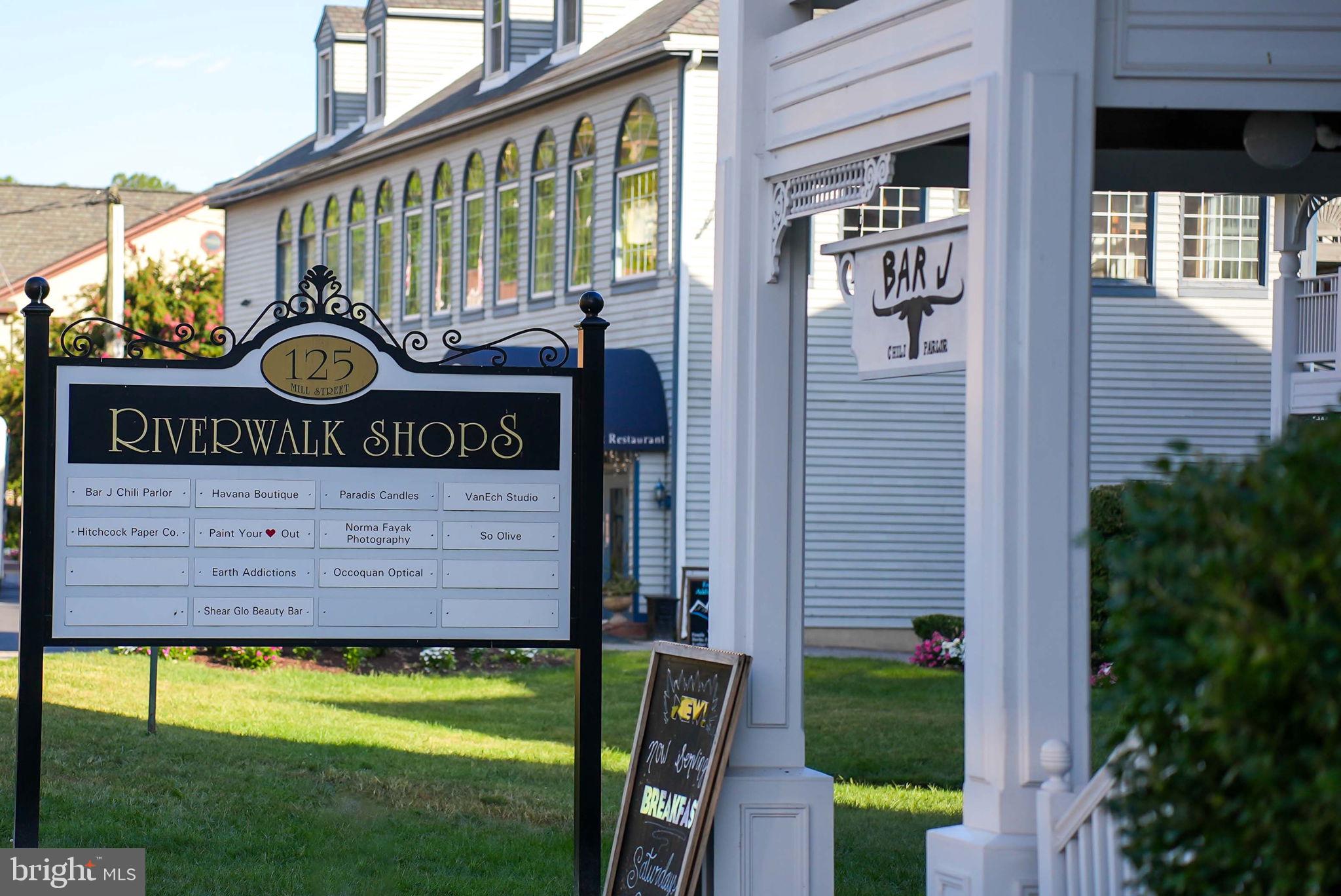 OCCOQUAN POINTE CONDO - Residential