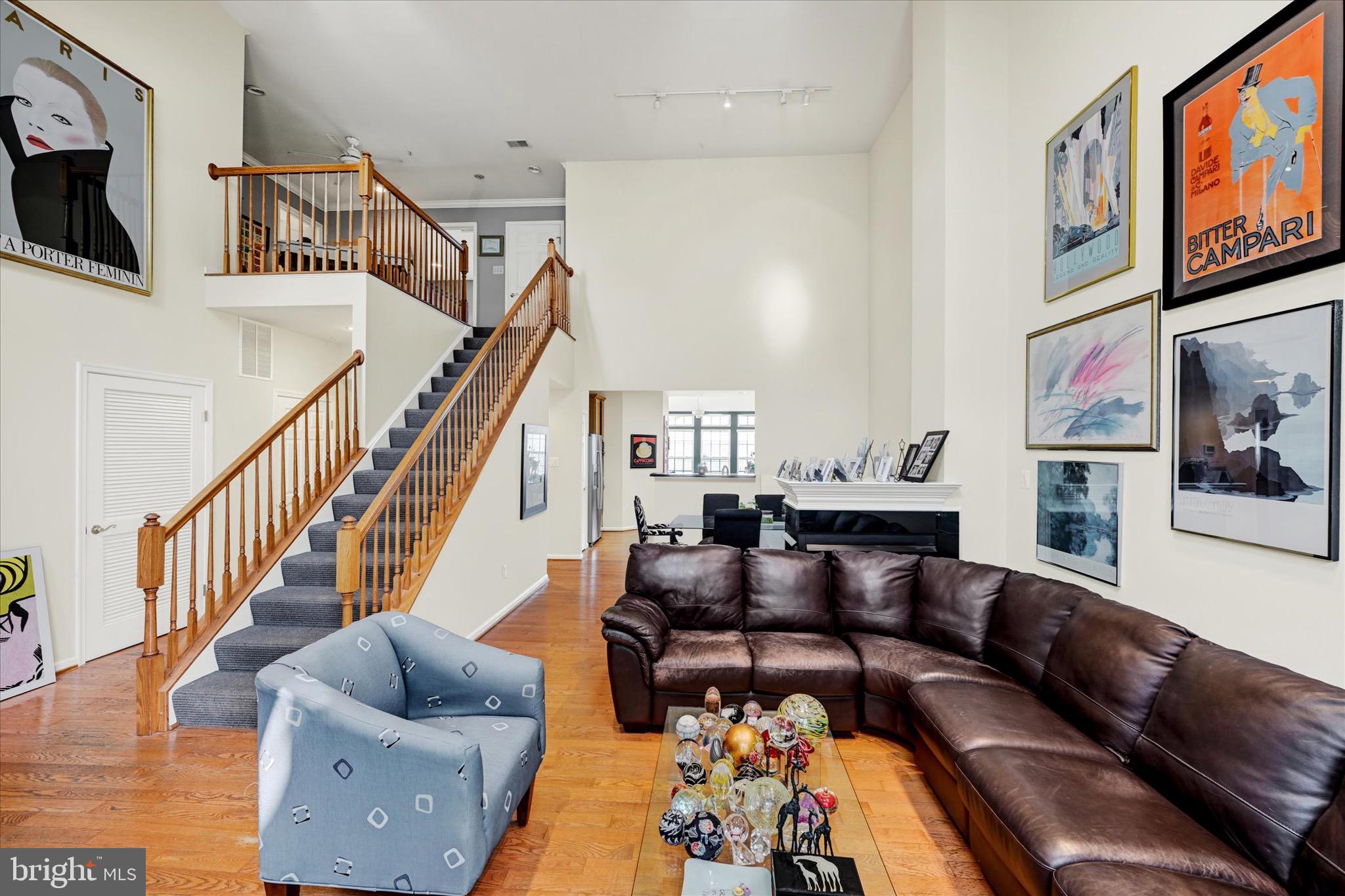 8402 PRAIRIE ROSE 8402