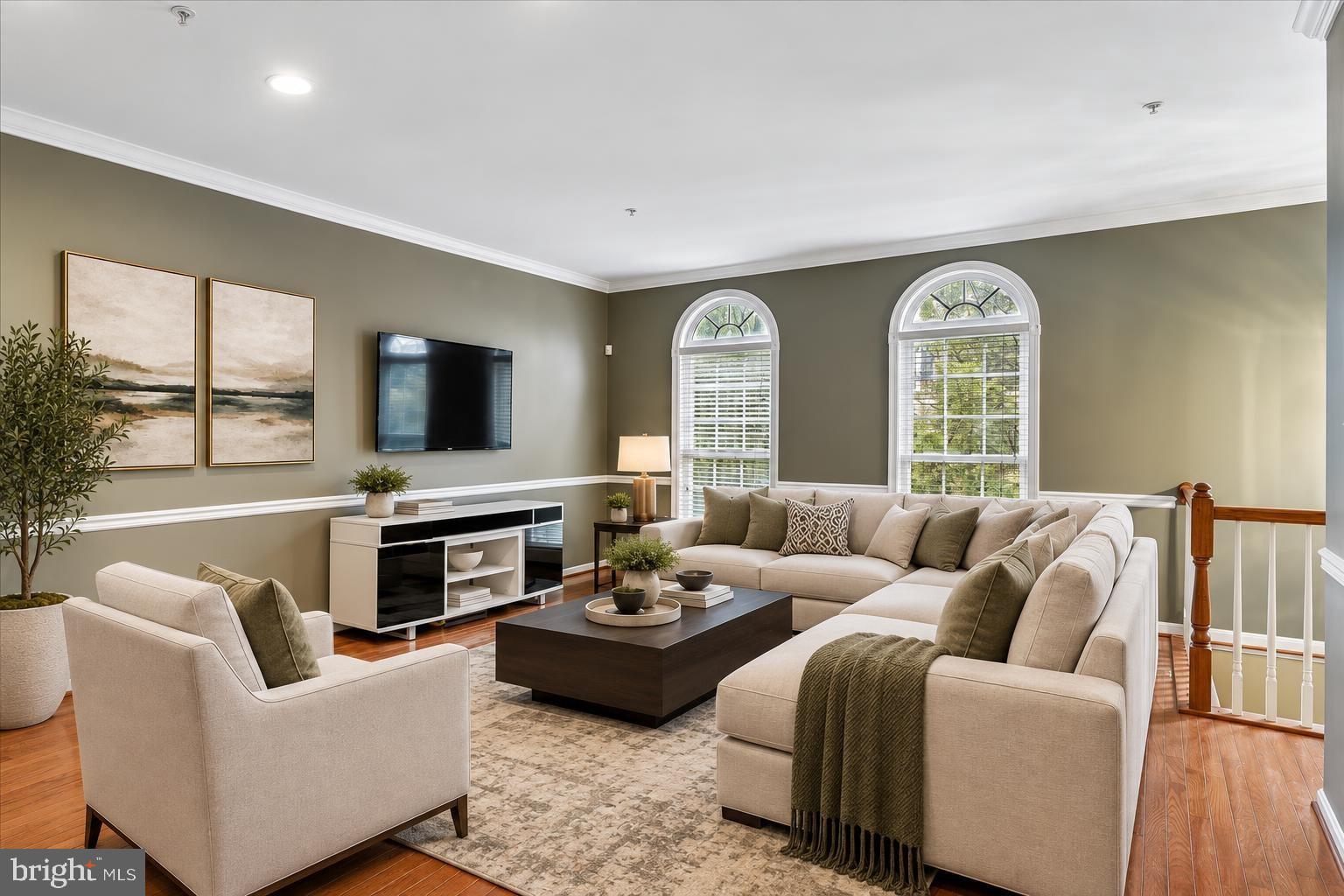 8905 LEE MANOR DRIVE