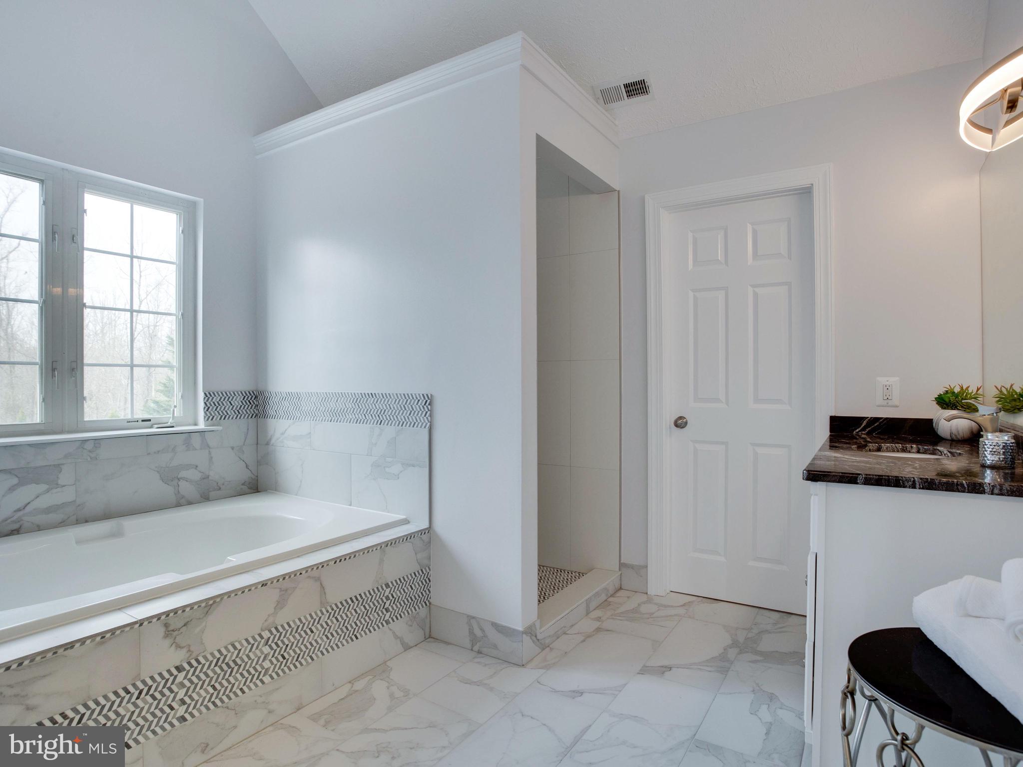 SETTLE WOODS SUB - Residential