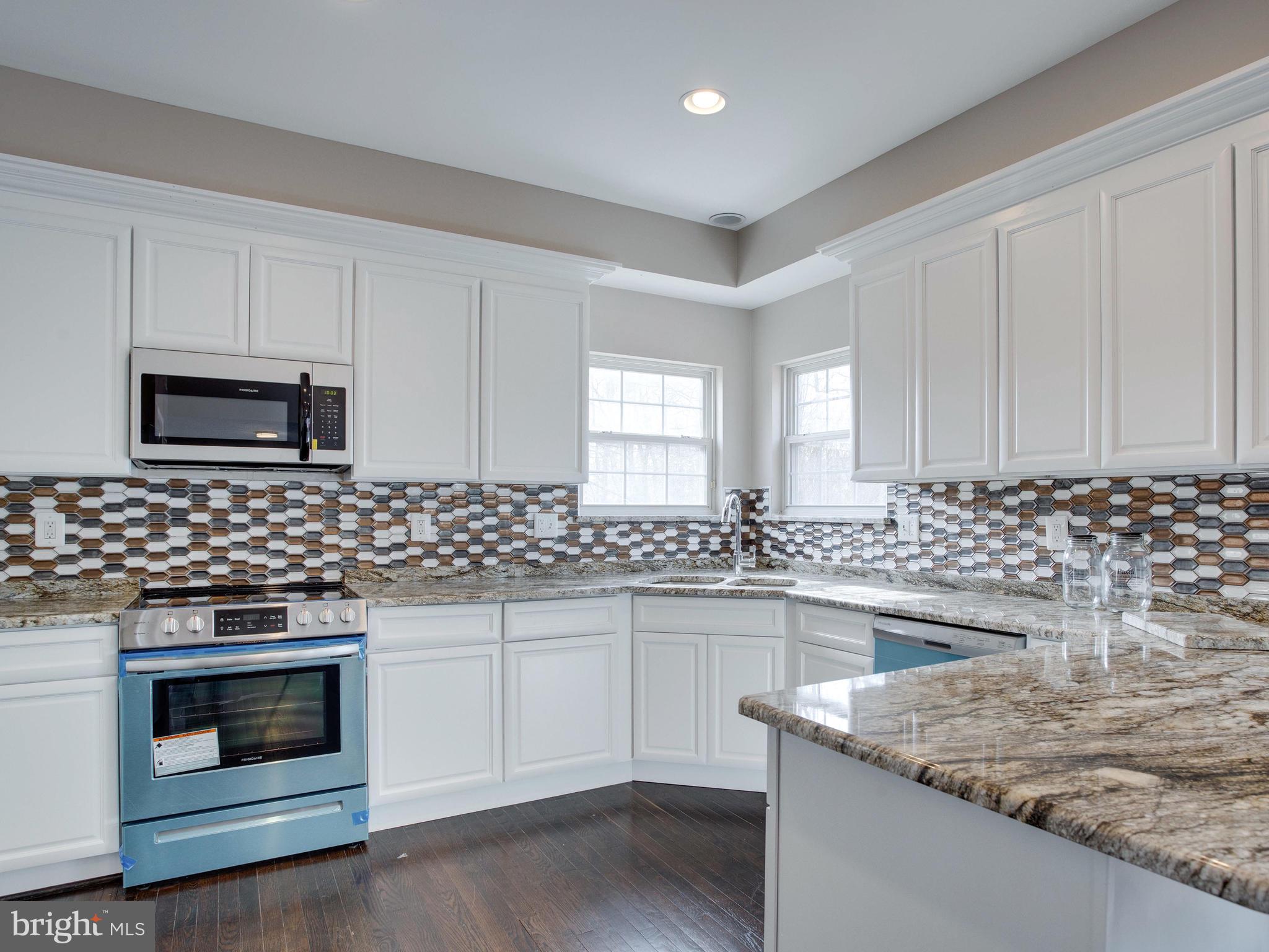 SETTLE WOODS SUB - Residential