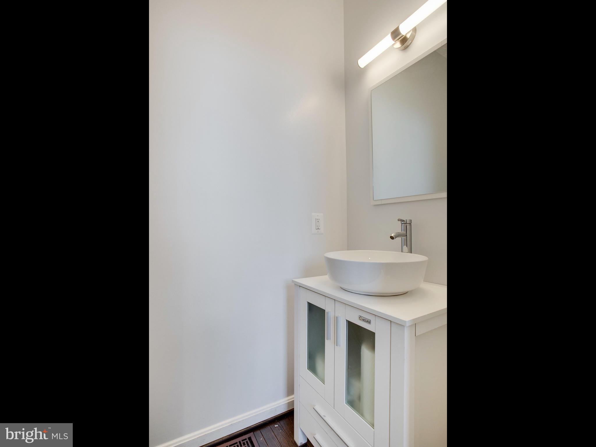 SETTLE WOODS SUB - Residential