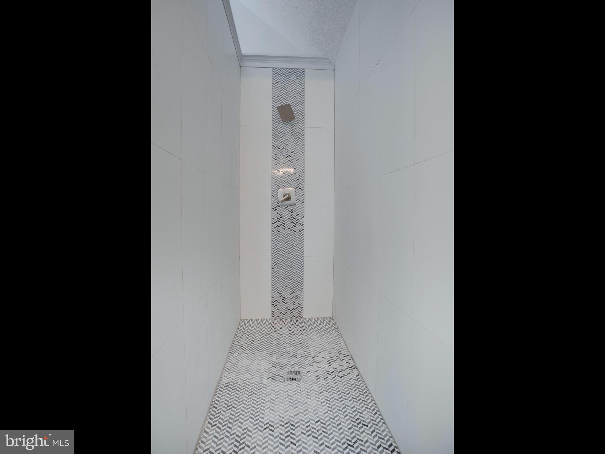 SETTLE WOODS SUB - Residential