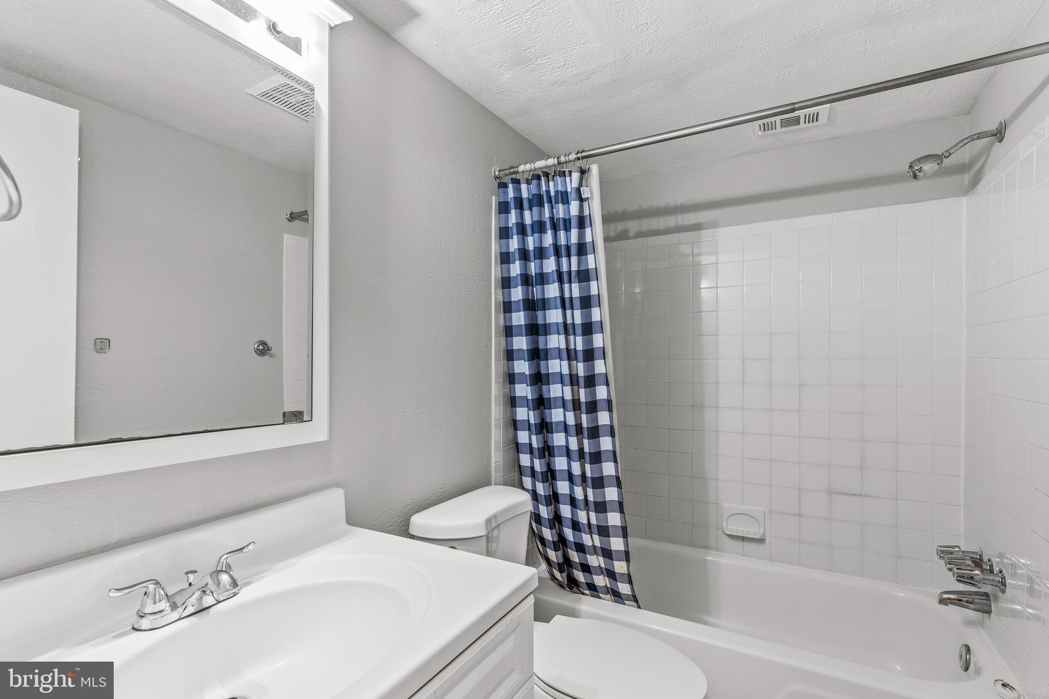 WOODBURN VILLAGE - Residential