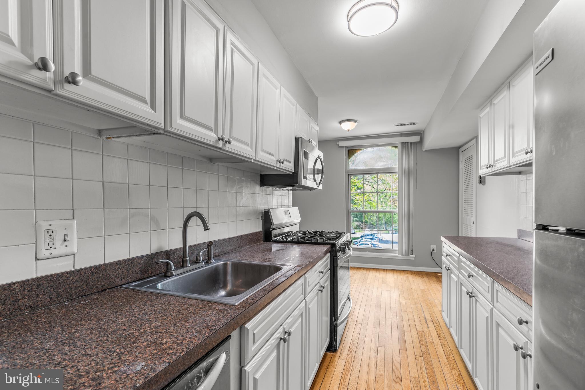 WOODBURN VILLAGE - Residential