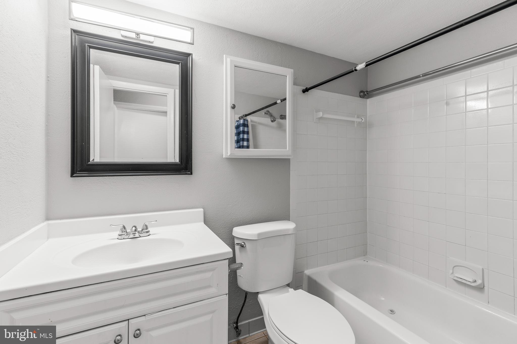 WOODBURN VILLAGE - Residential