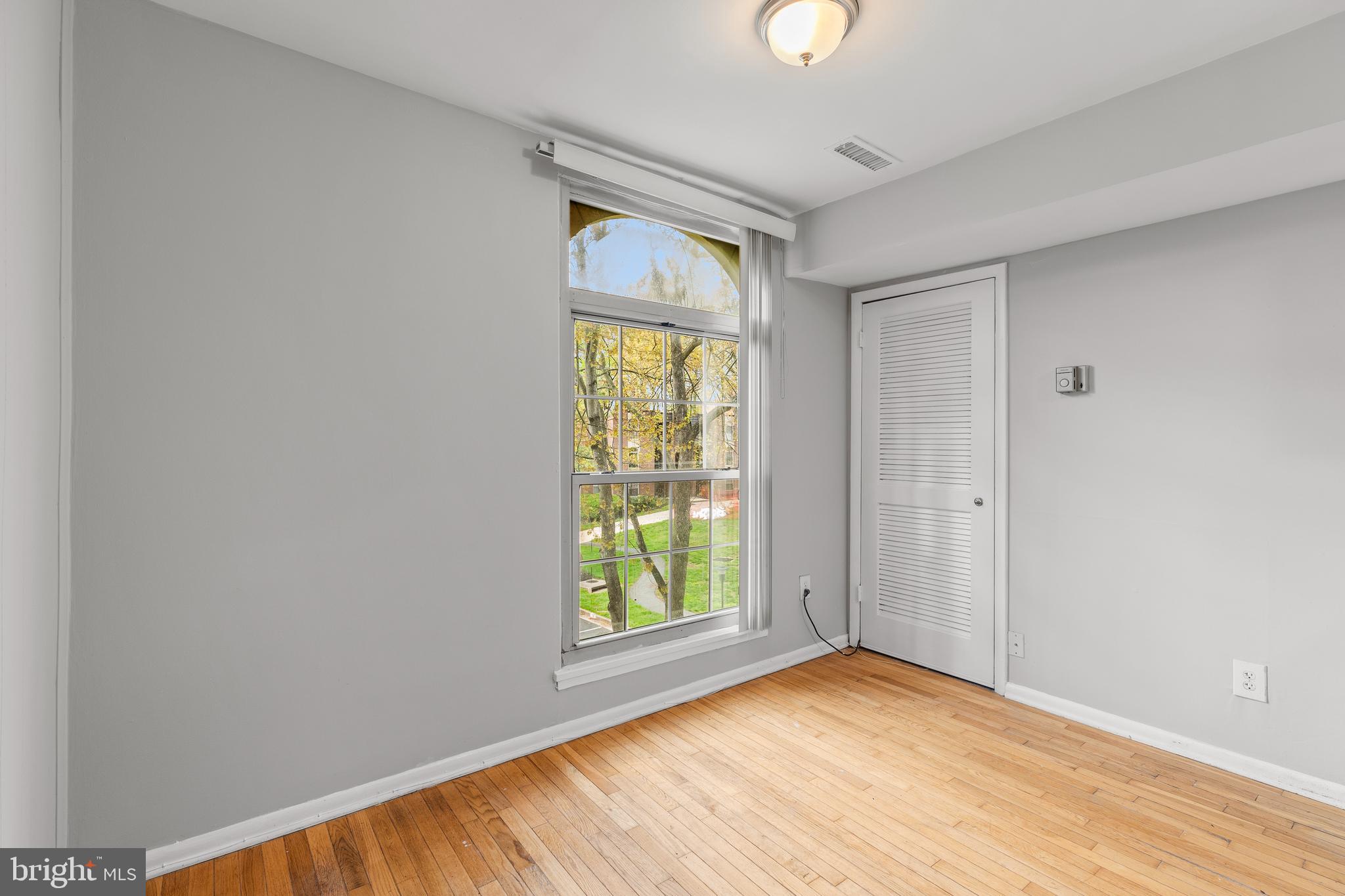 WOODBURN VILLAGE - Residential