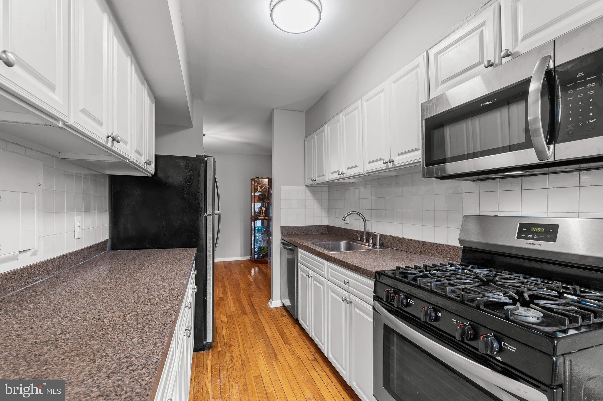 WOODBURN VILLAGE - Residential