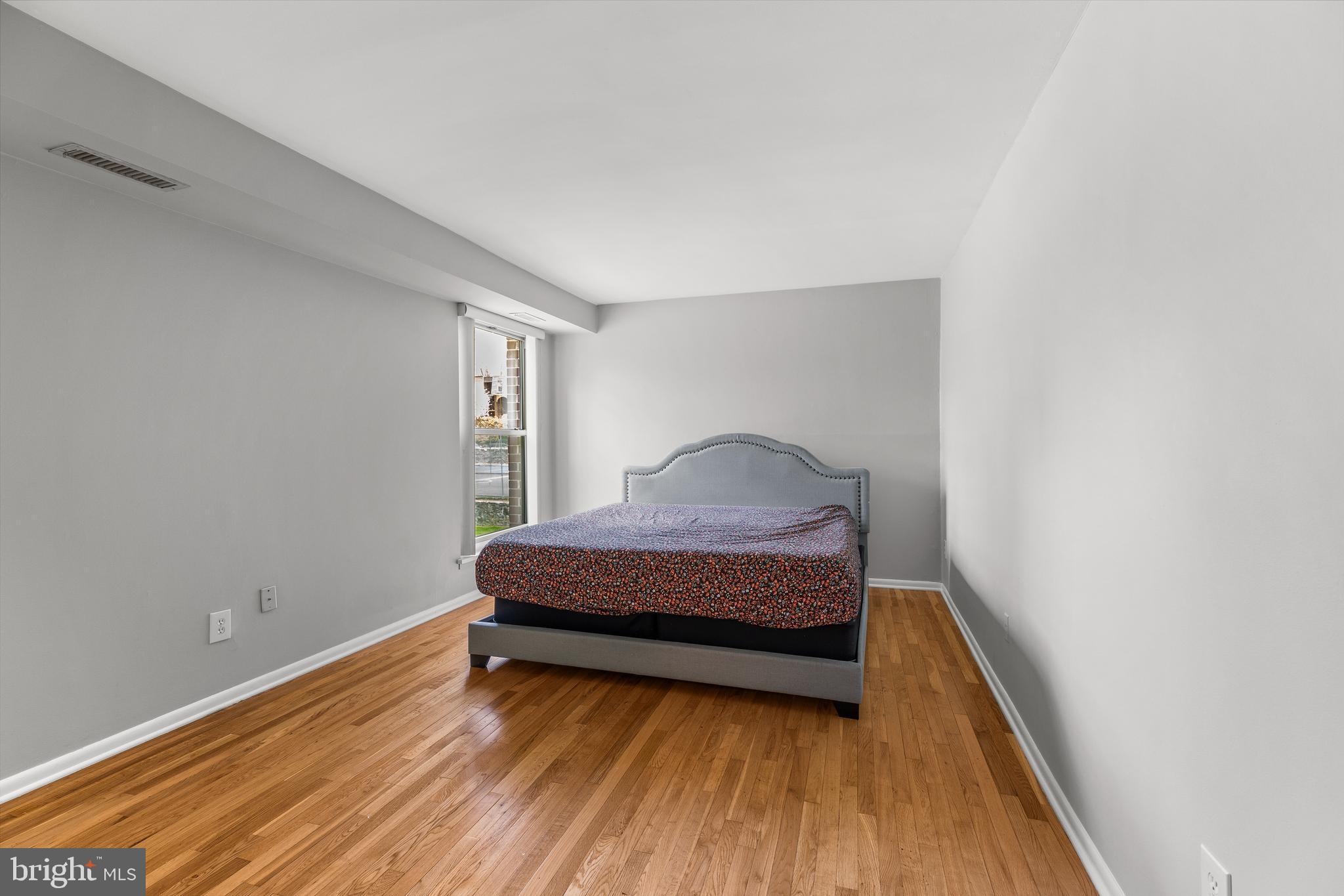 WOODBURN VILLAGE - Residential