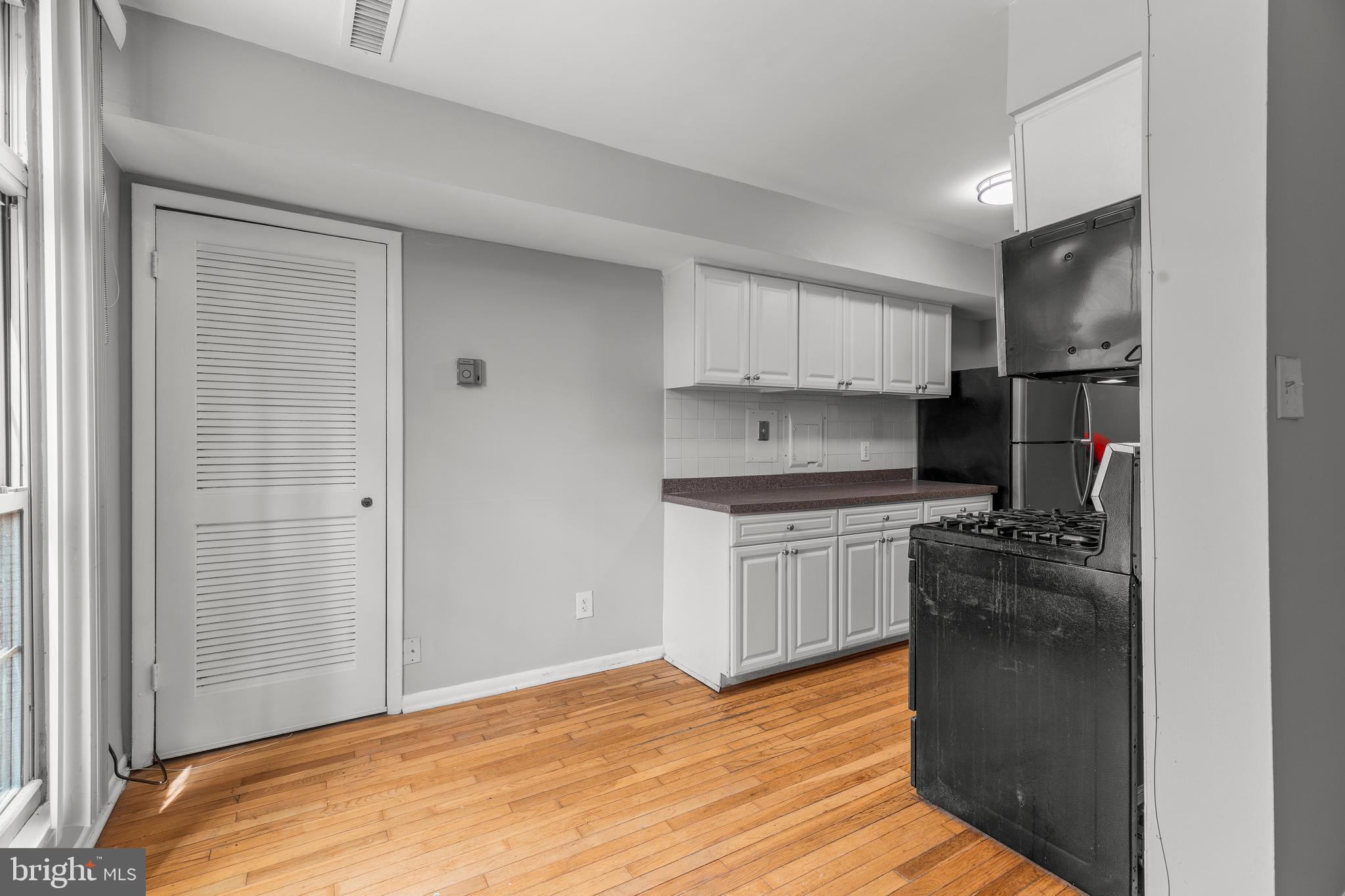 WOODBURN VILLAGE - Residential