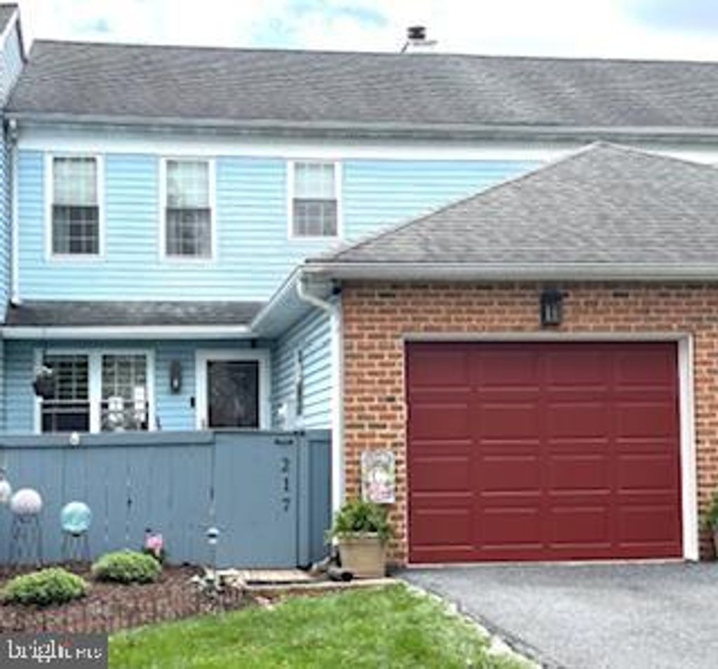 Photo of 217 Winding Hill Drive, LANCASTER, PA 17601 (MLS # PALA2086160)