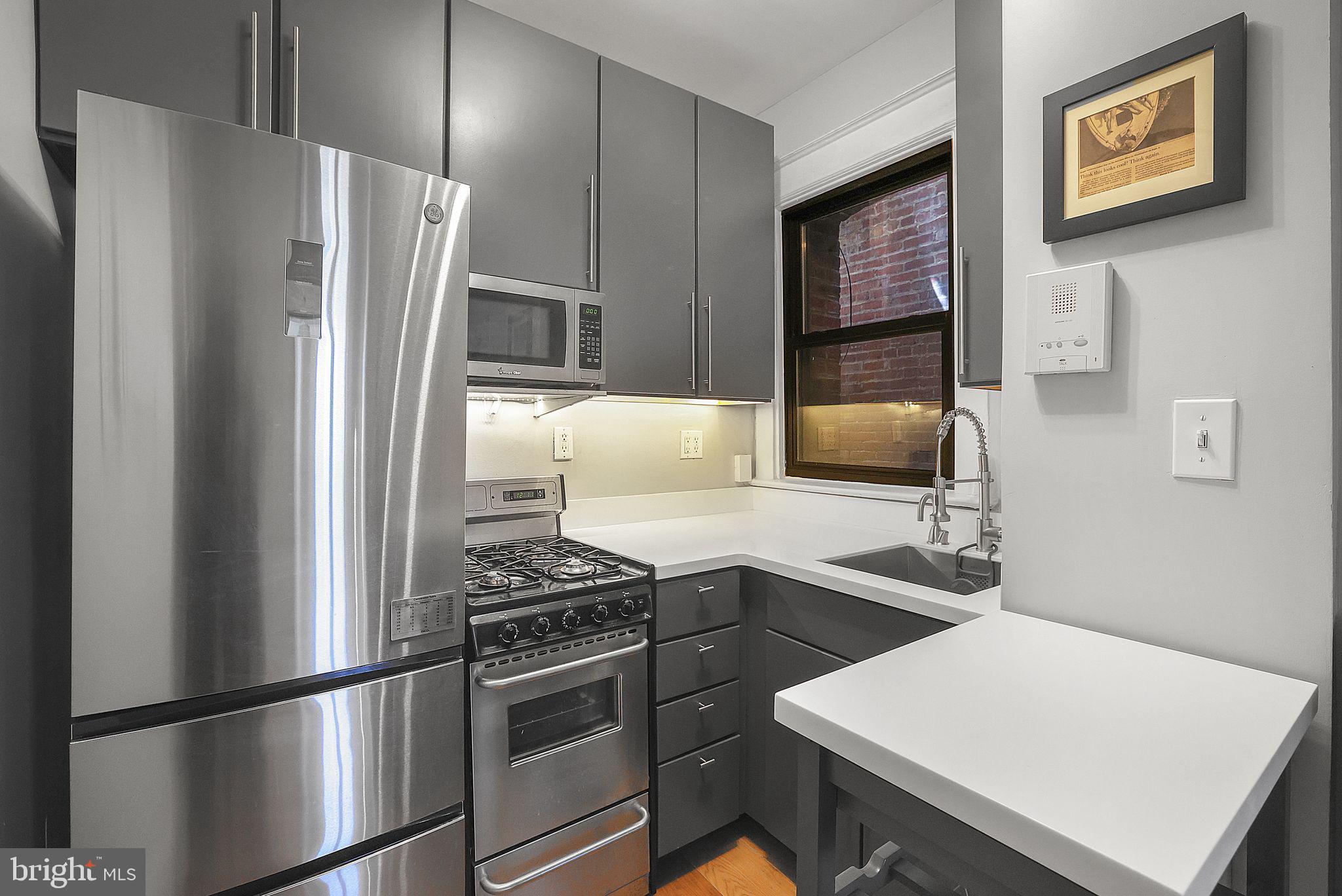 1215 10TH STREET NW 1