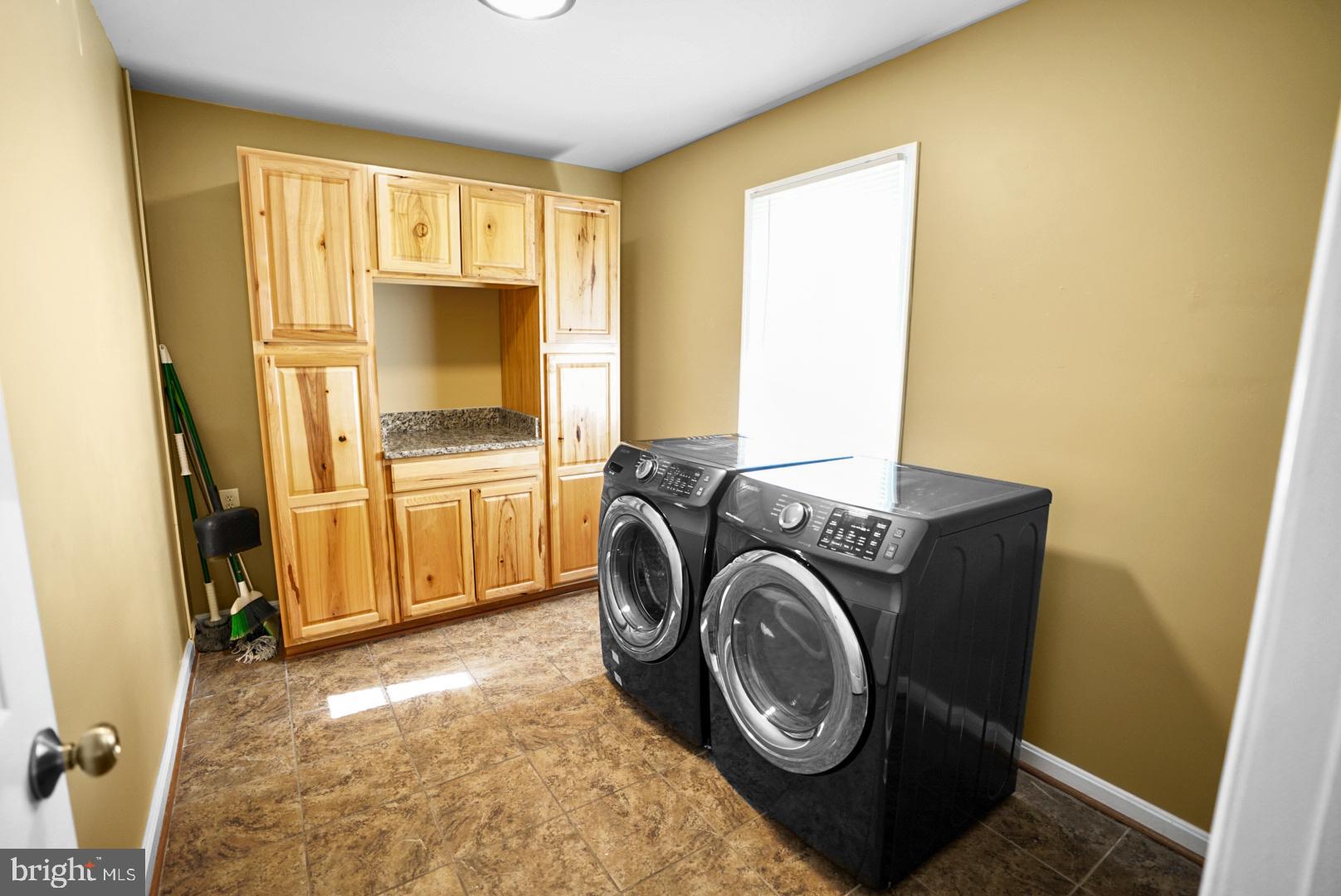 SHERATON HILLS - Residential