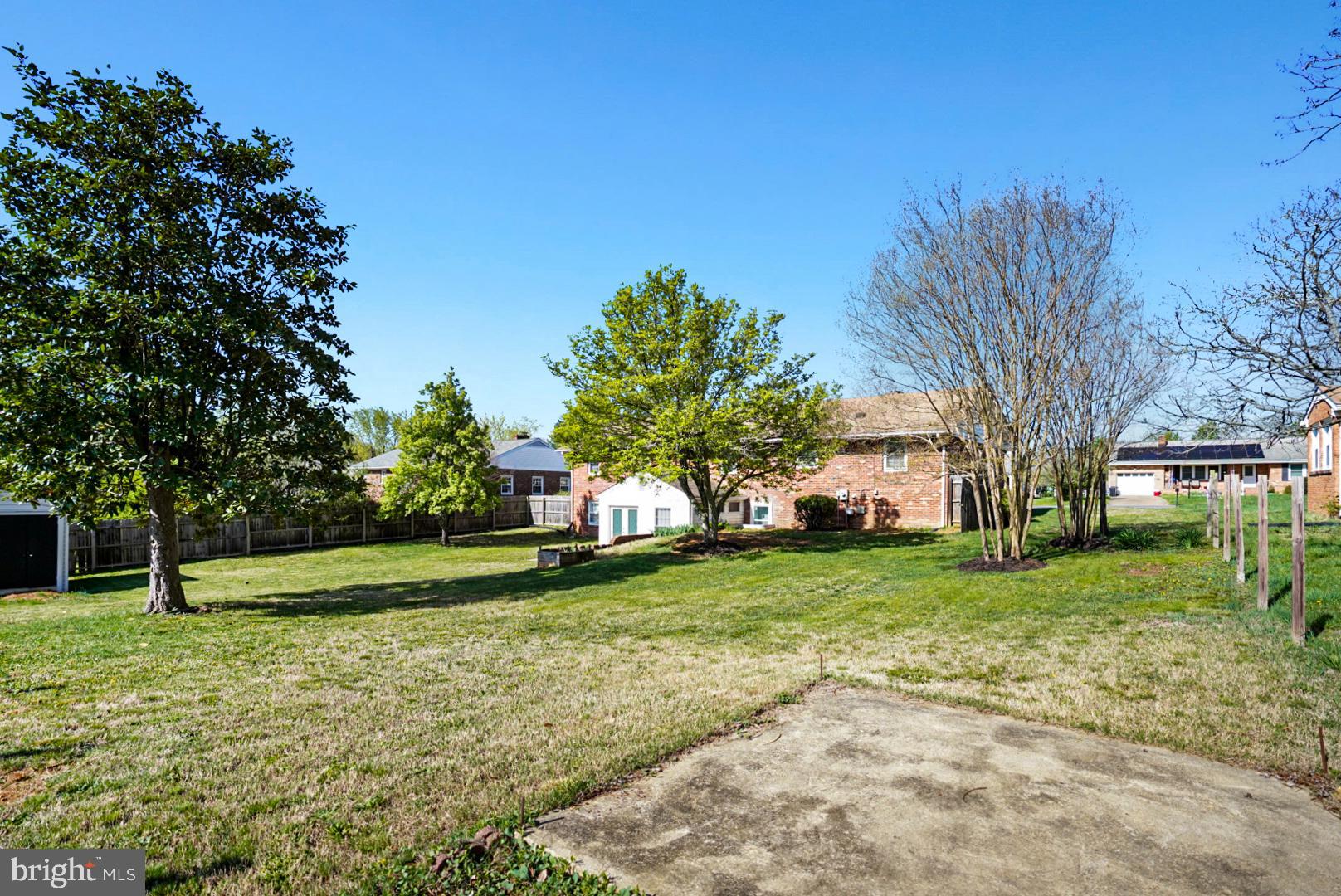 SHERATON HILLS - Residential