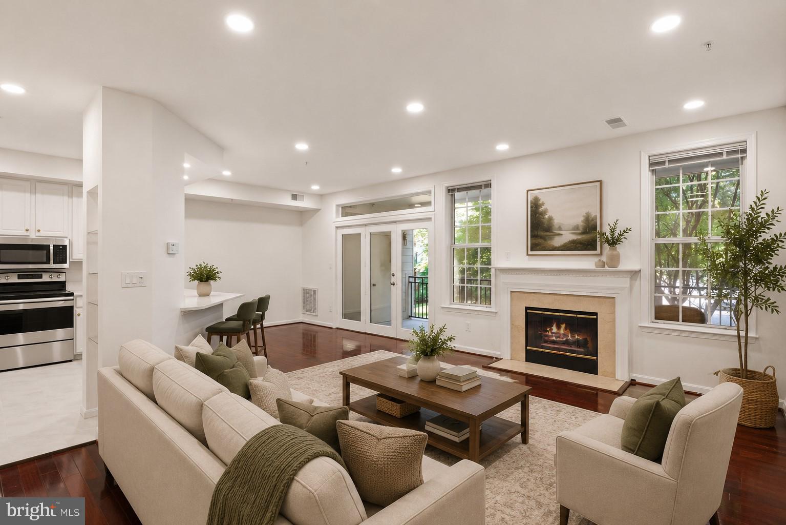 1324 GARDEN WALL CIRCLE B