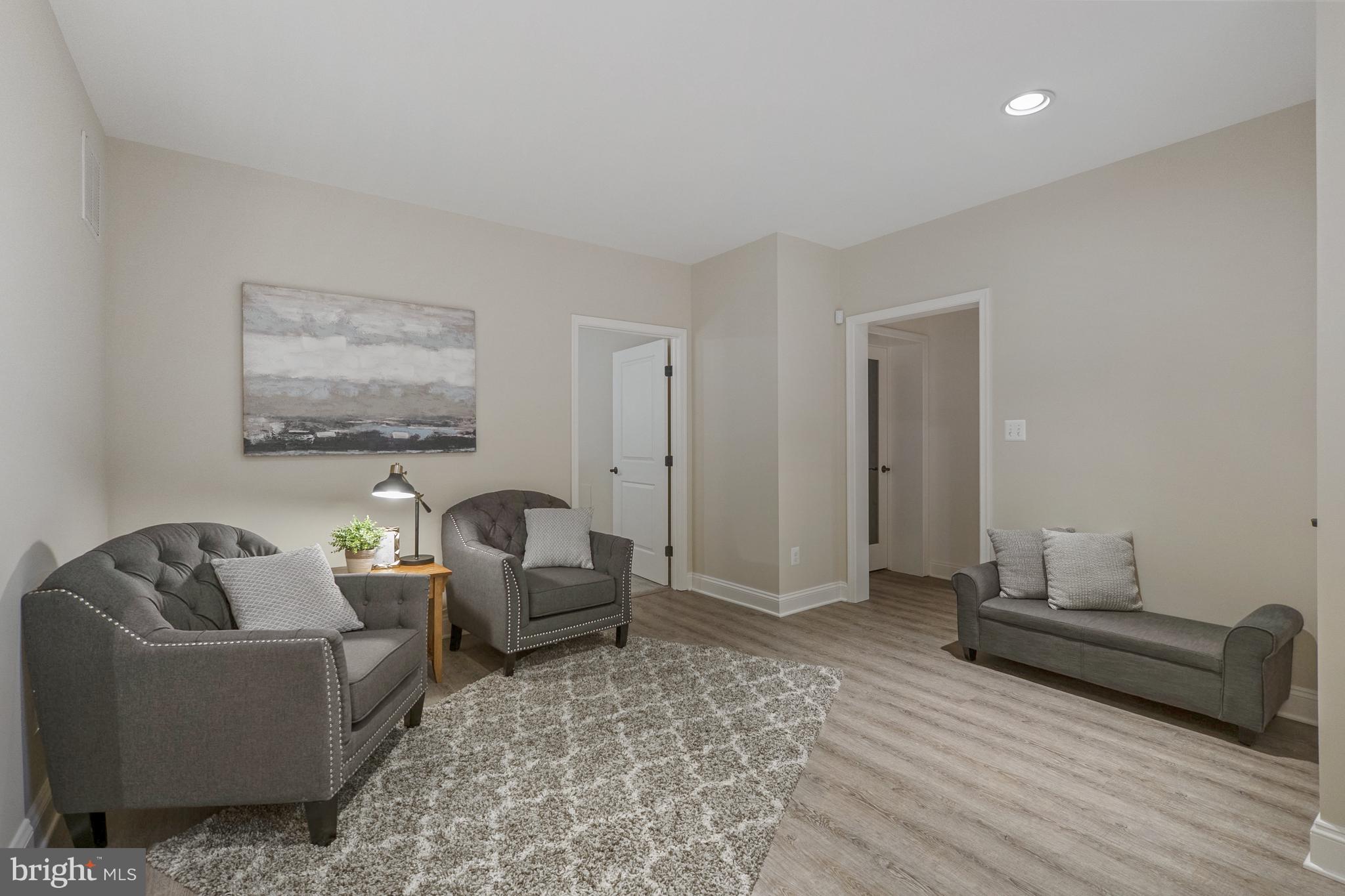 LAWTON MANOR - Residential