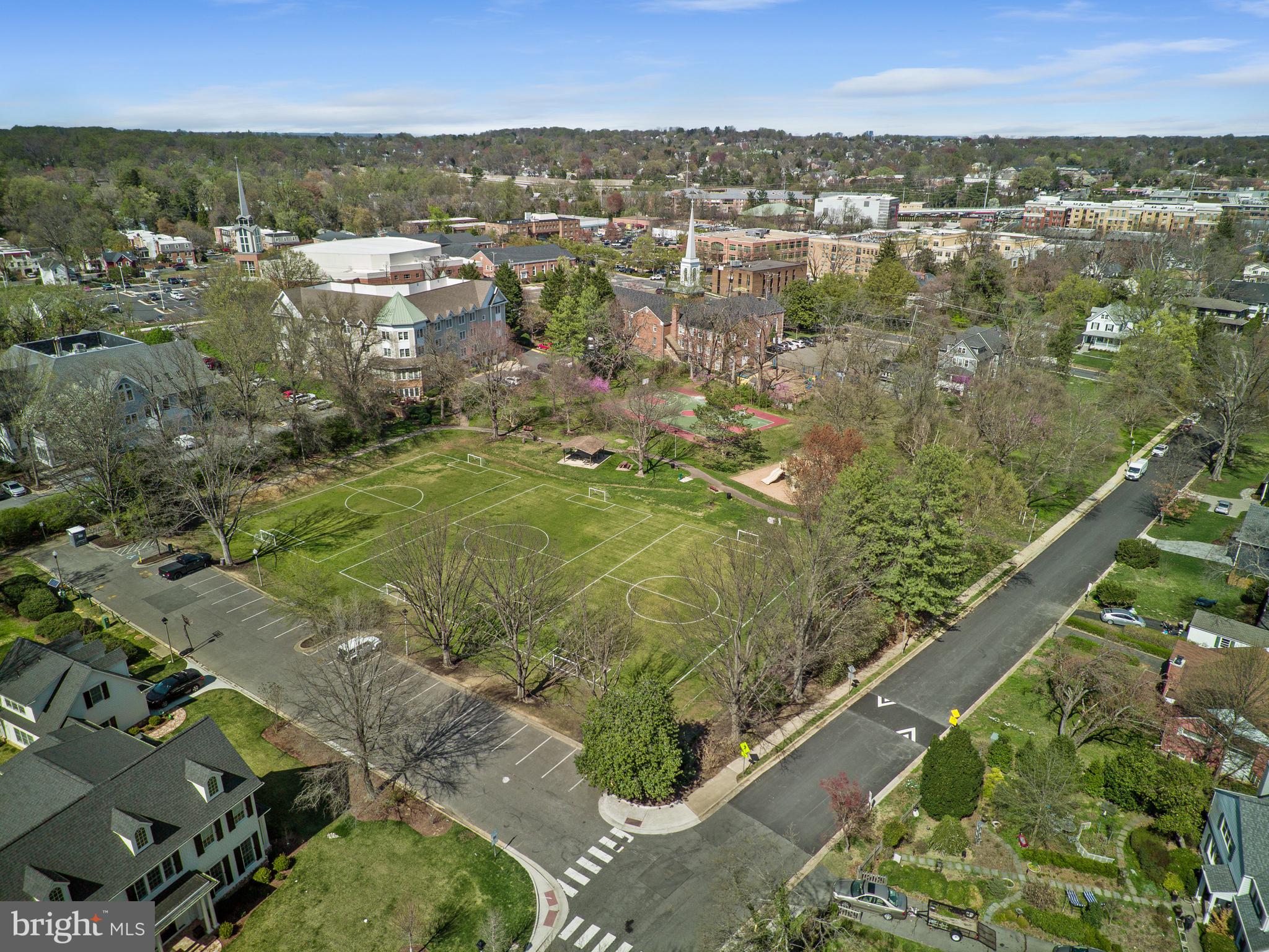 LAWTON MANOR - Residential