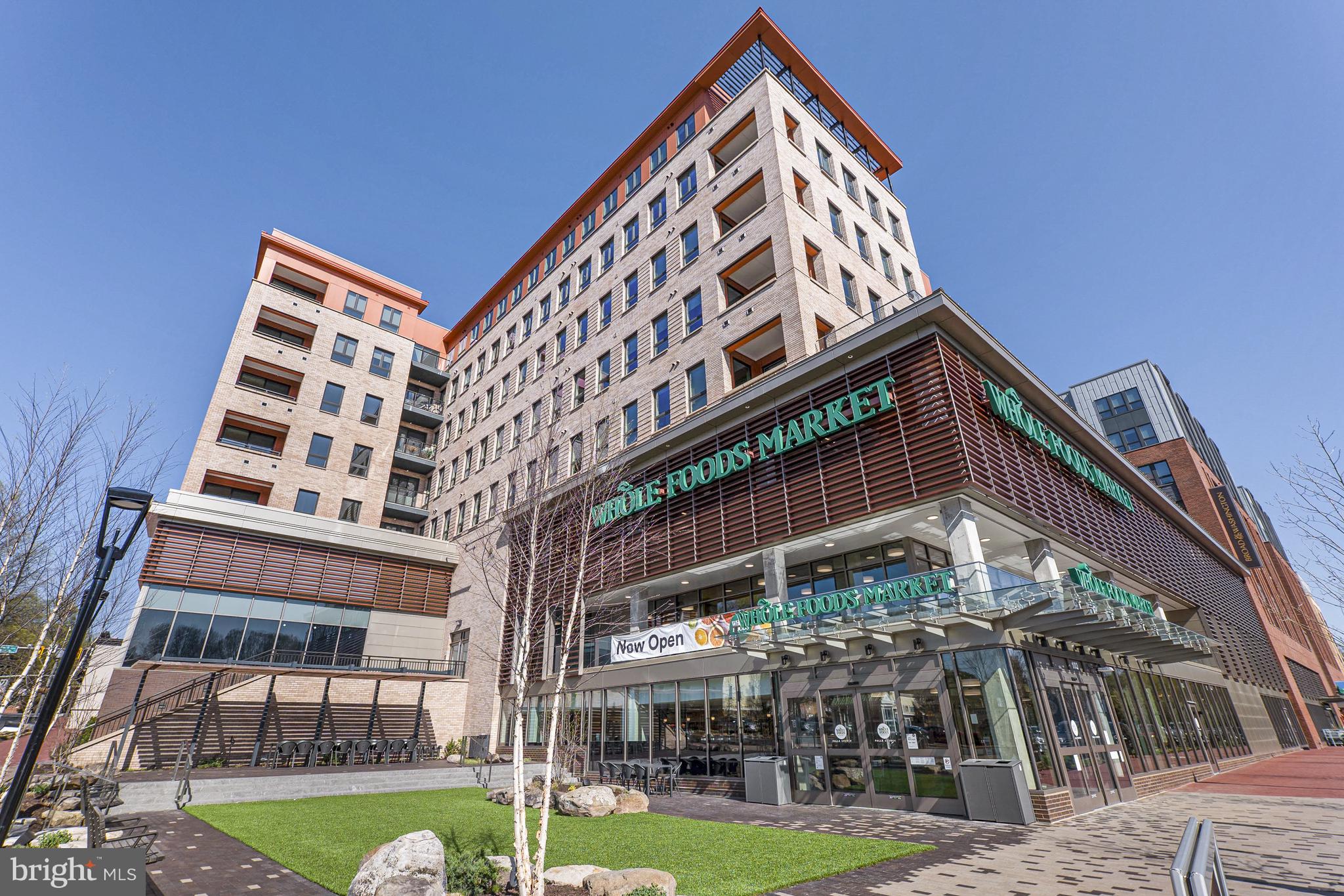 LAWTON MANOR - Residential