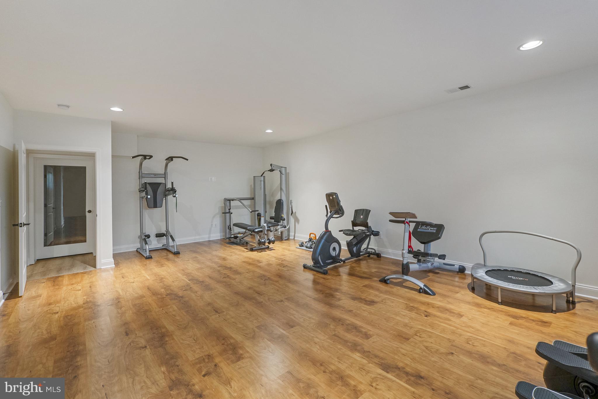 LAWTON MANOR - Residential