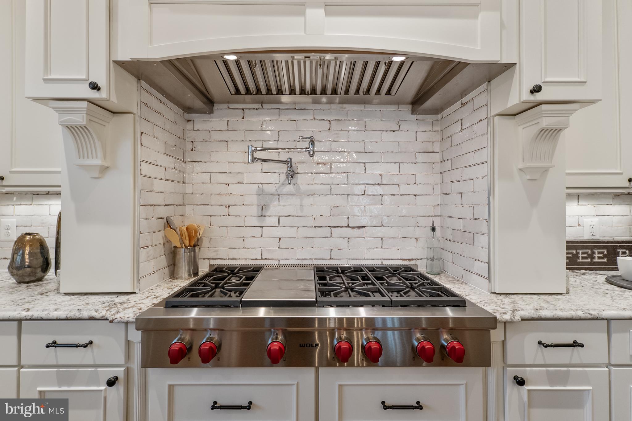 LAWTON MANOR - Residential