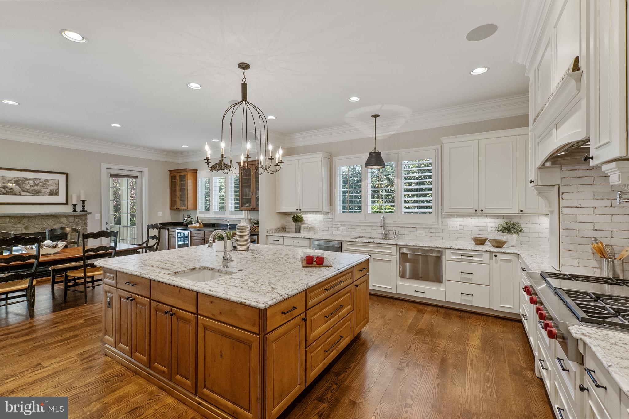 LAWTON MANOR - Residential