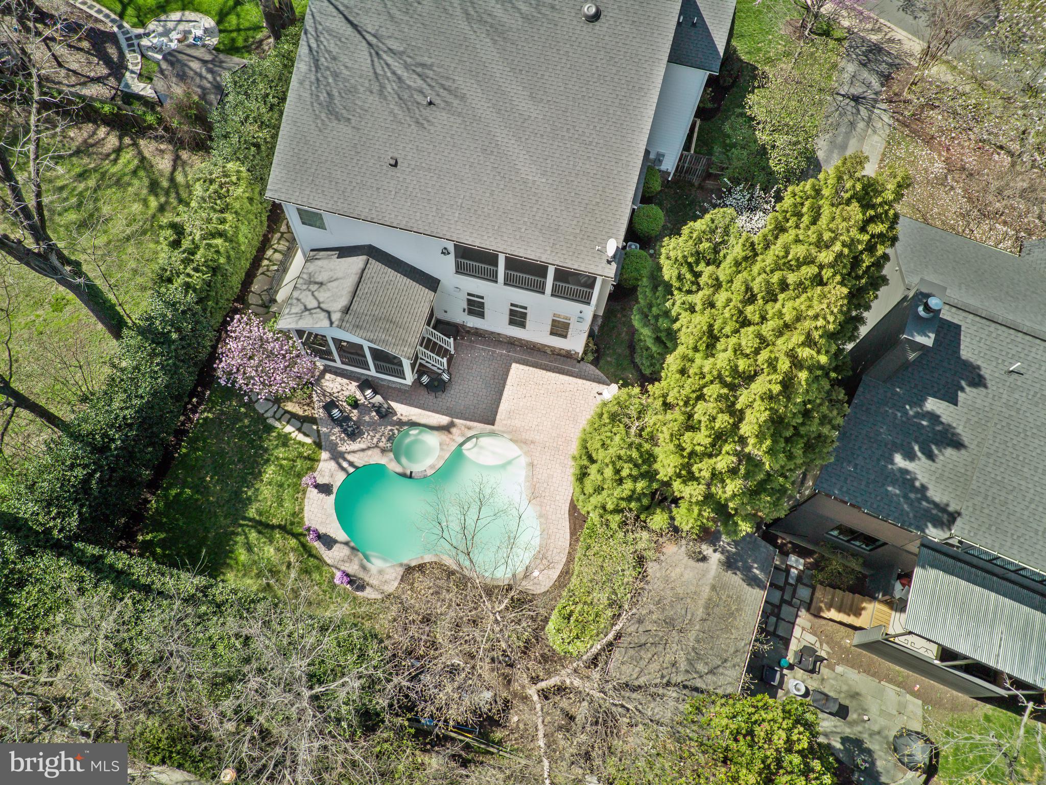 LAWTON MANOR - Residential