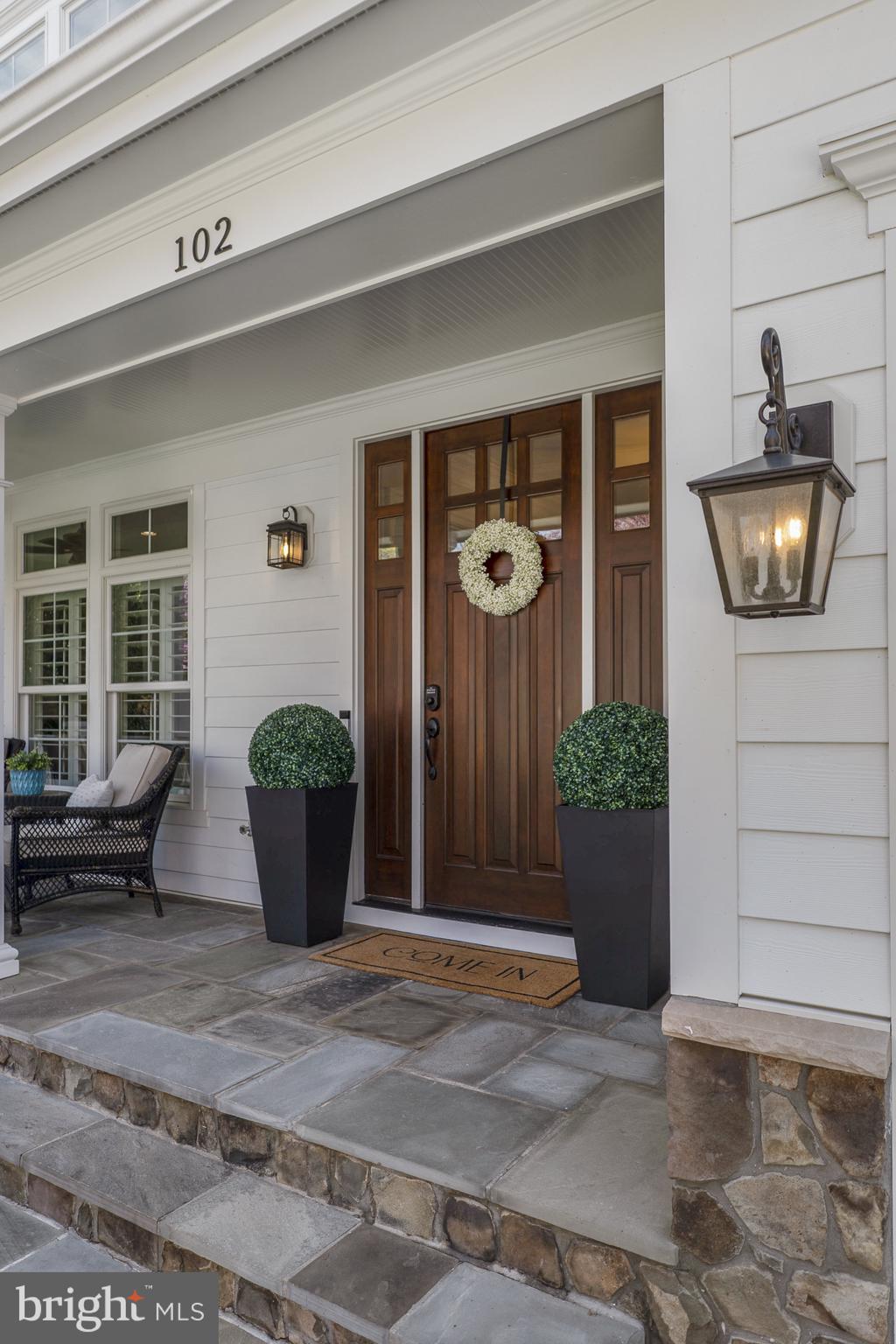 LAWTON MANOR - Residential