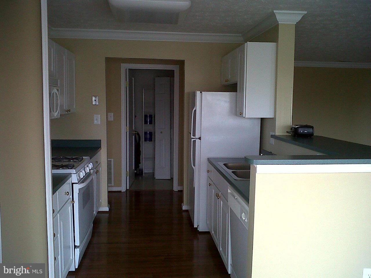 PINEY ORCHARD - Residential Lease