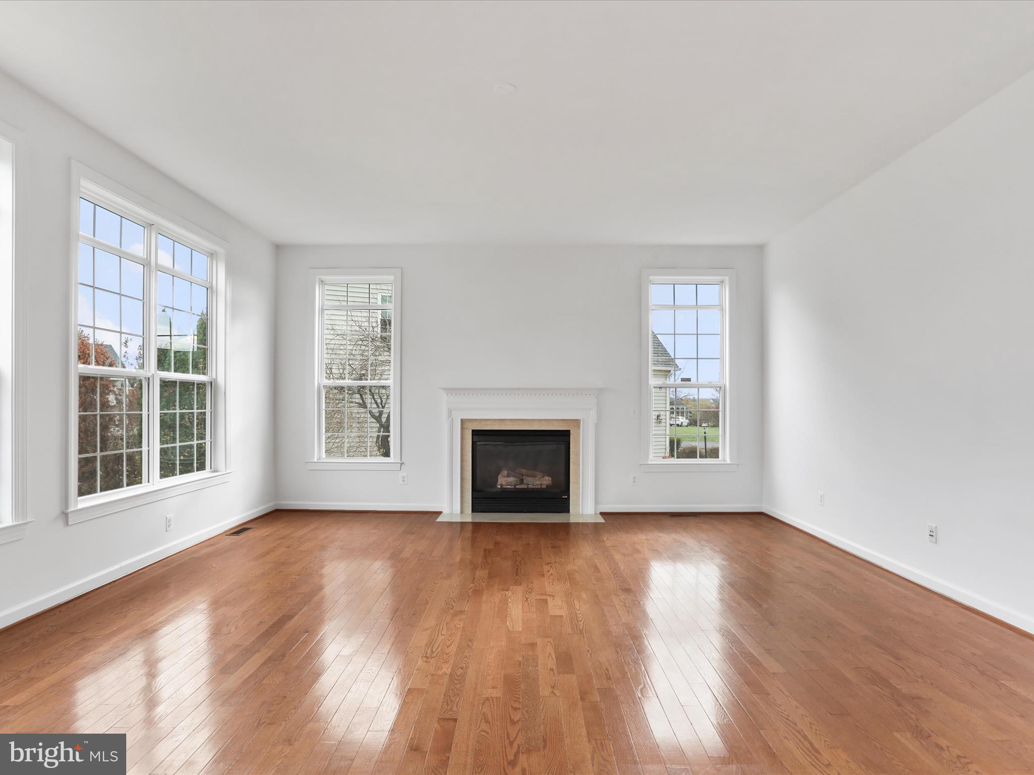 ASHBURN - Residential