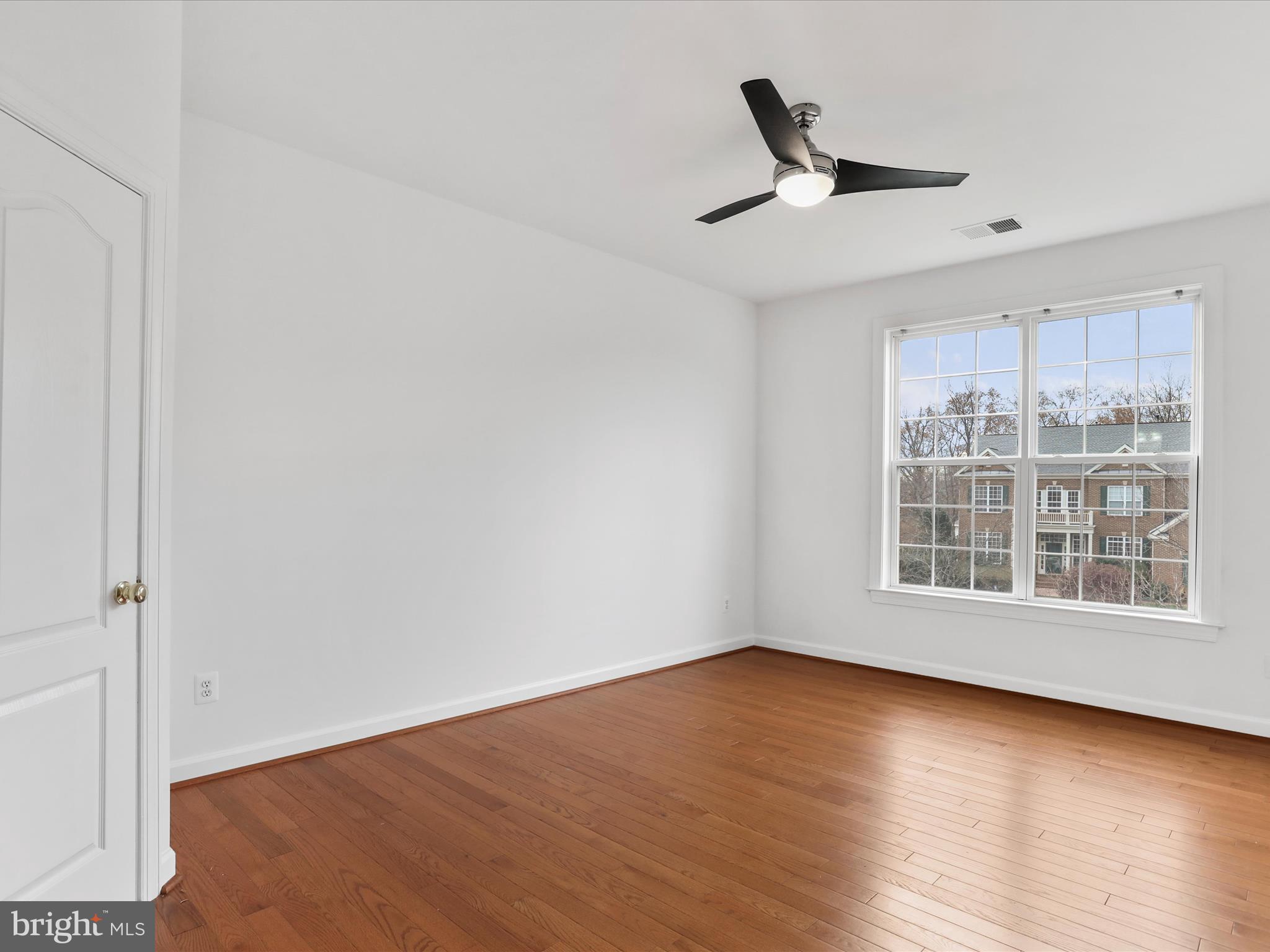 ASHBURN - Residential