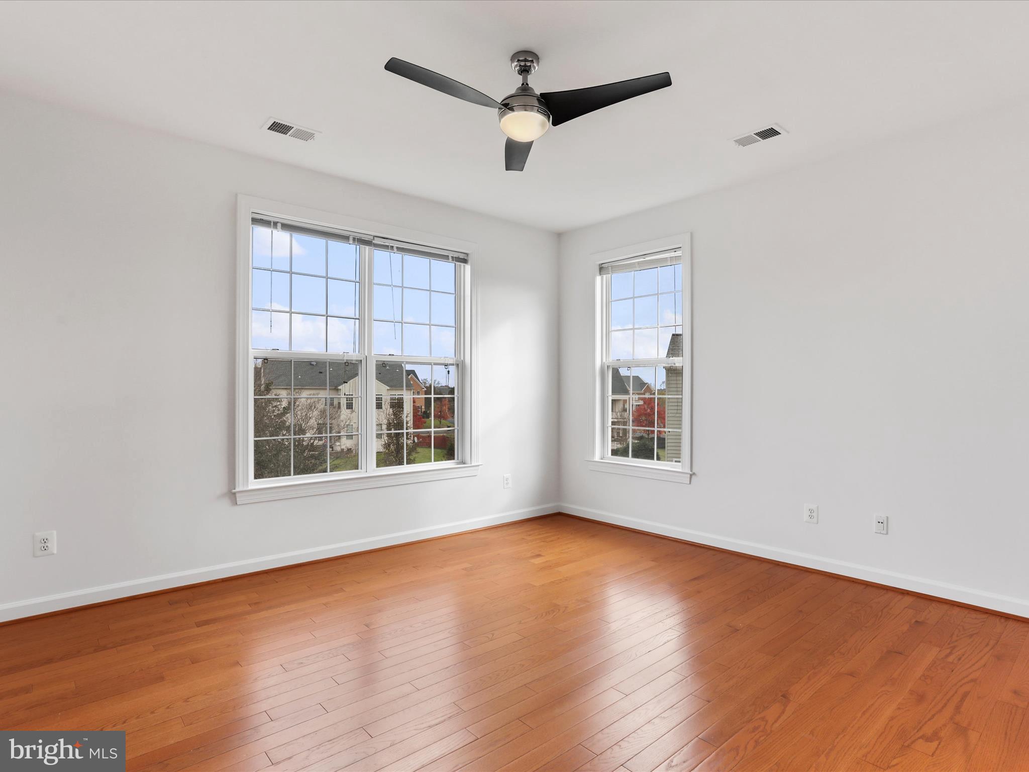 ASHBURN - Residential