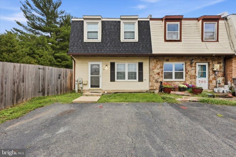 Townhouse For Rent - 701 Renner Road<br/> WILMINGTON, DE 19810