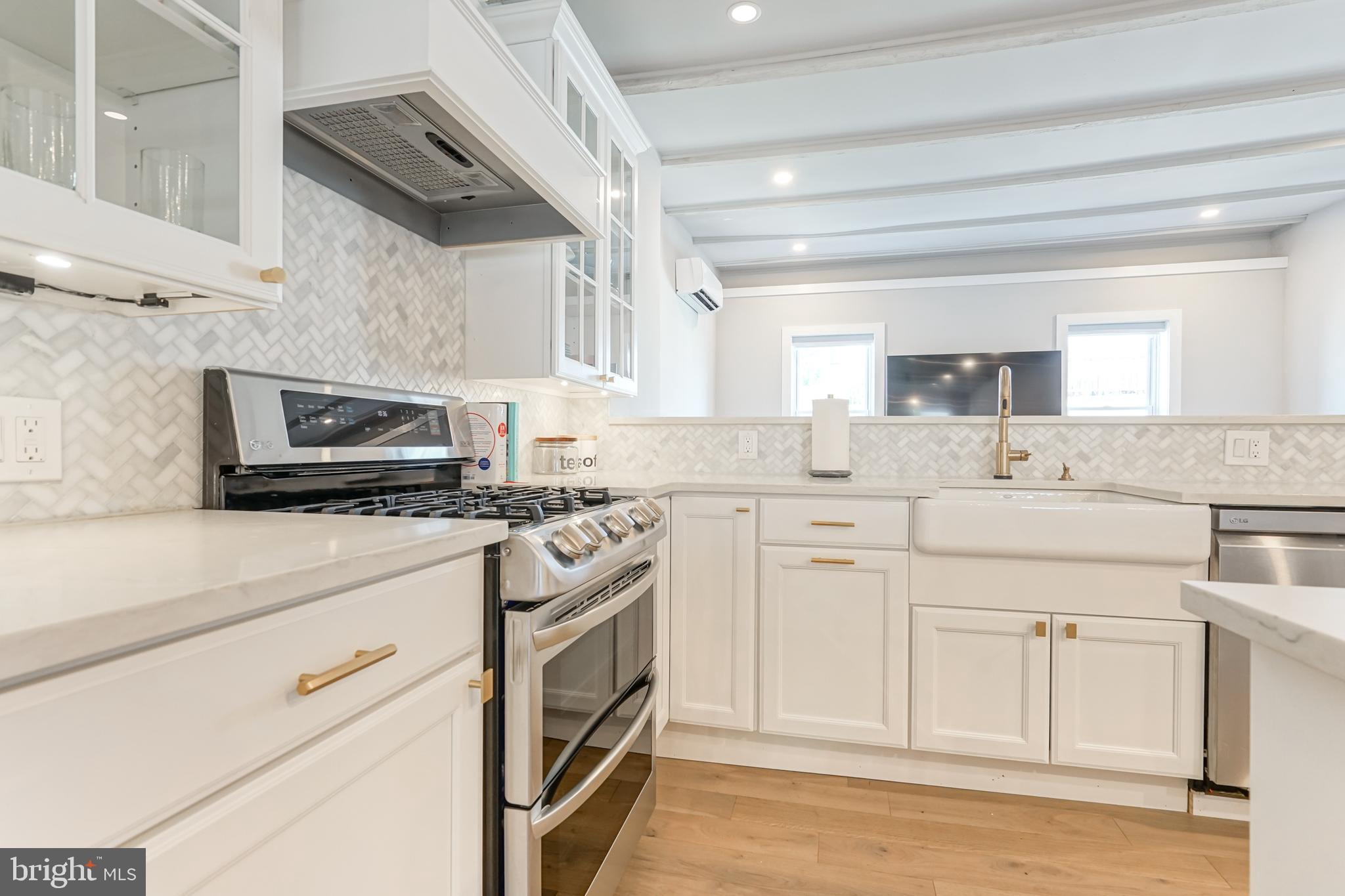 FITLER SQUARE - Residential Lease