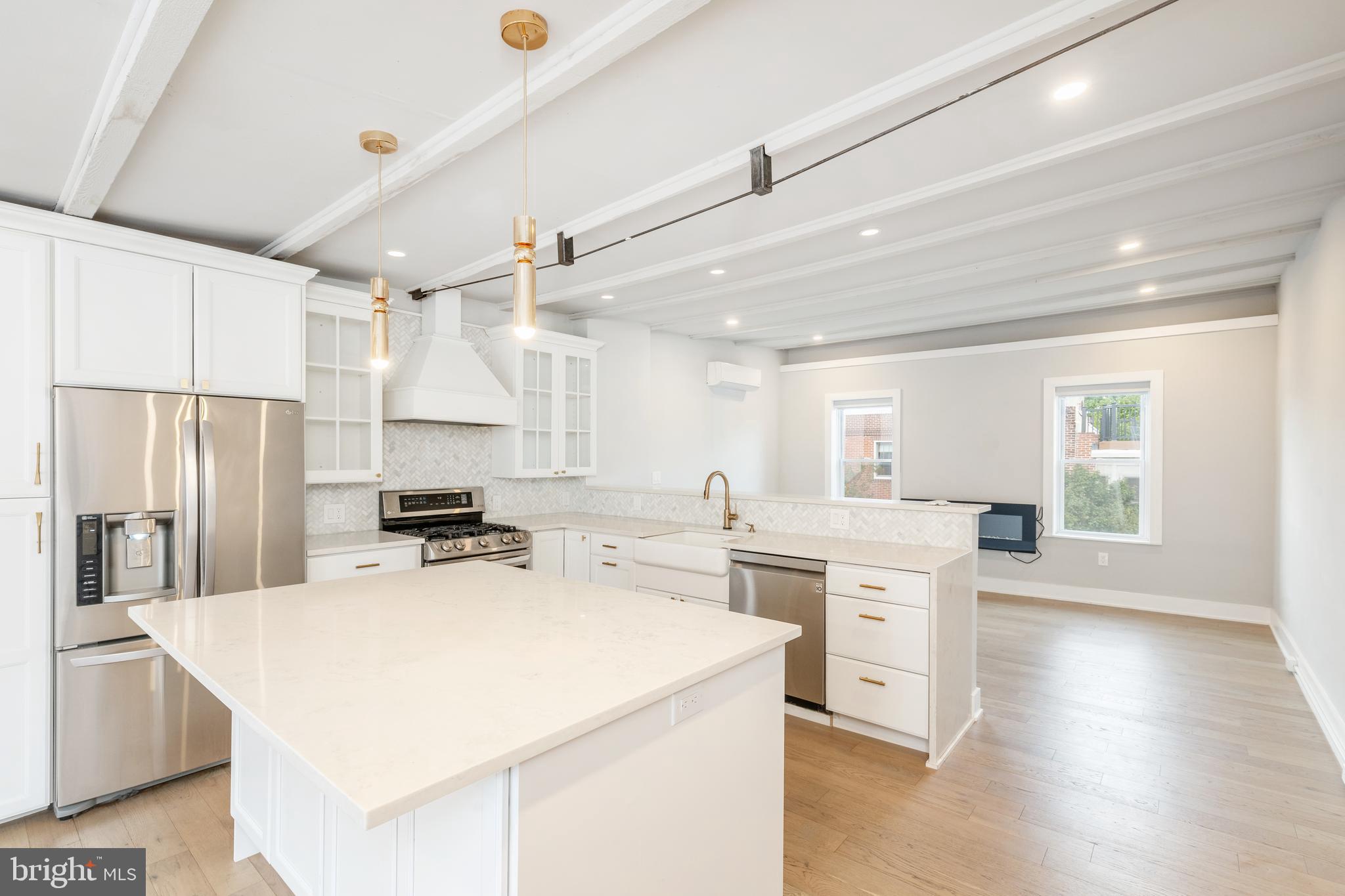 FITLER SQUARE - Residential Lease