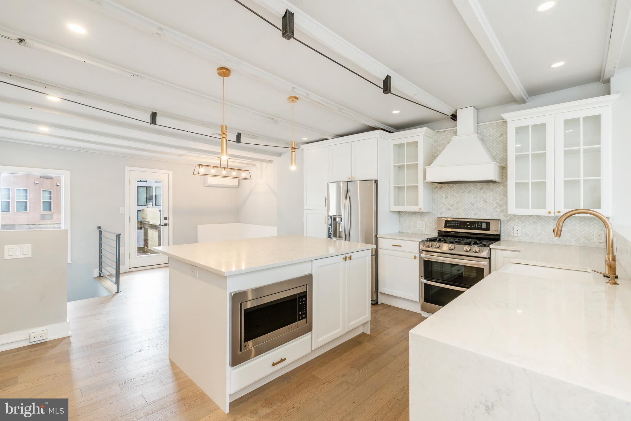 FITLER SQUARE - Residential Lease