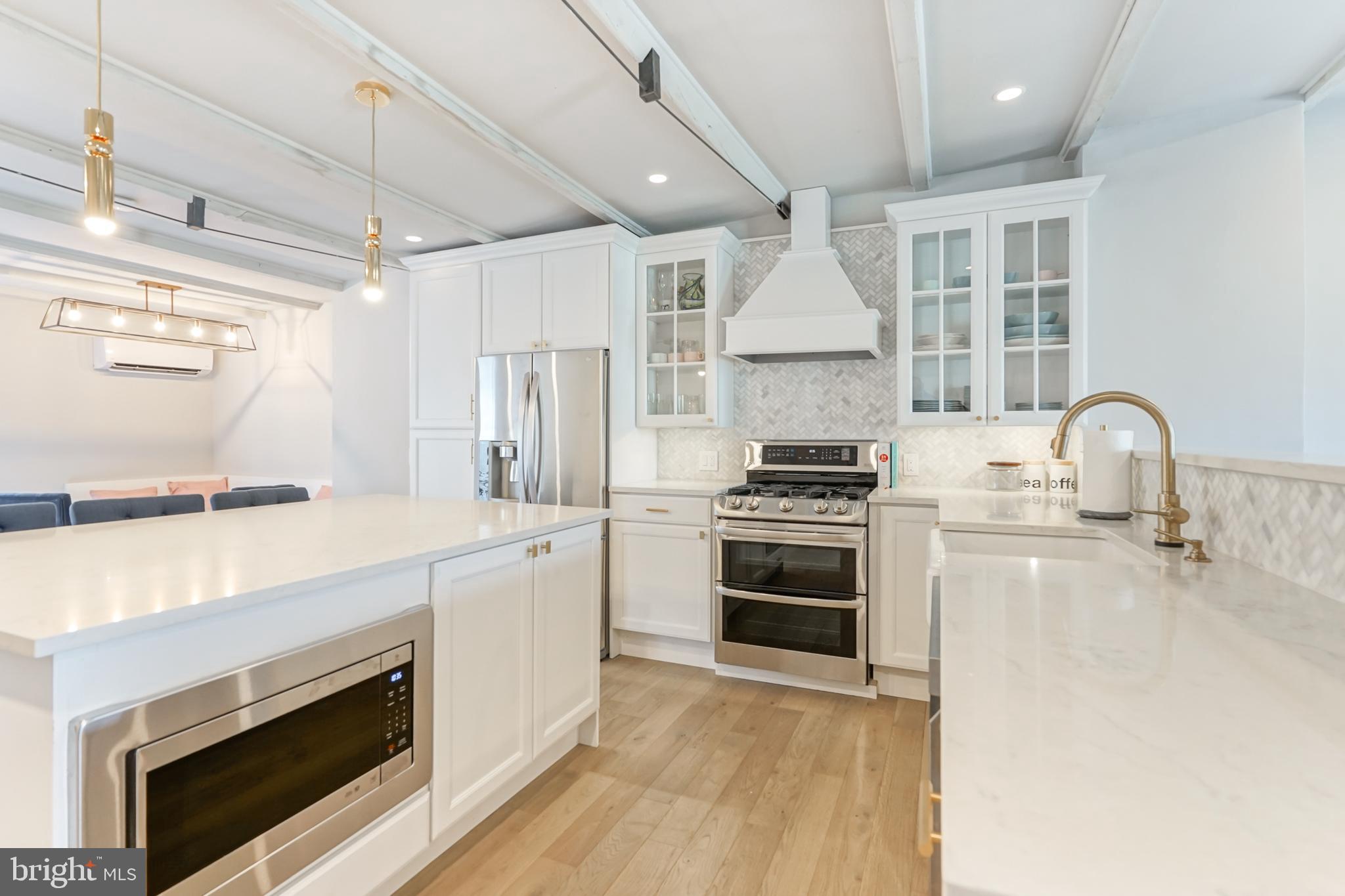 FITLER SQUARE - Residential Lease