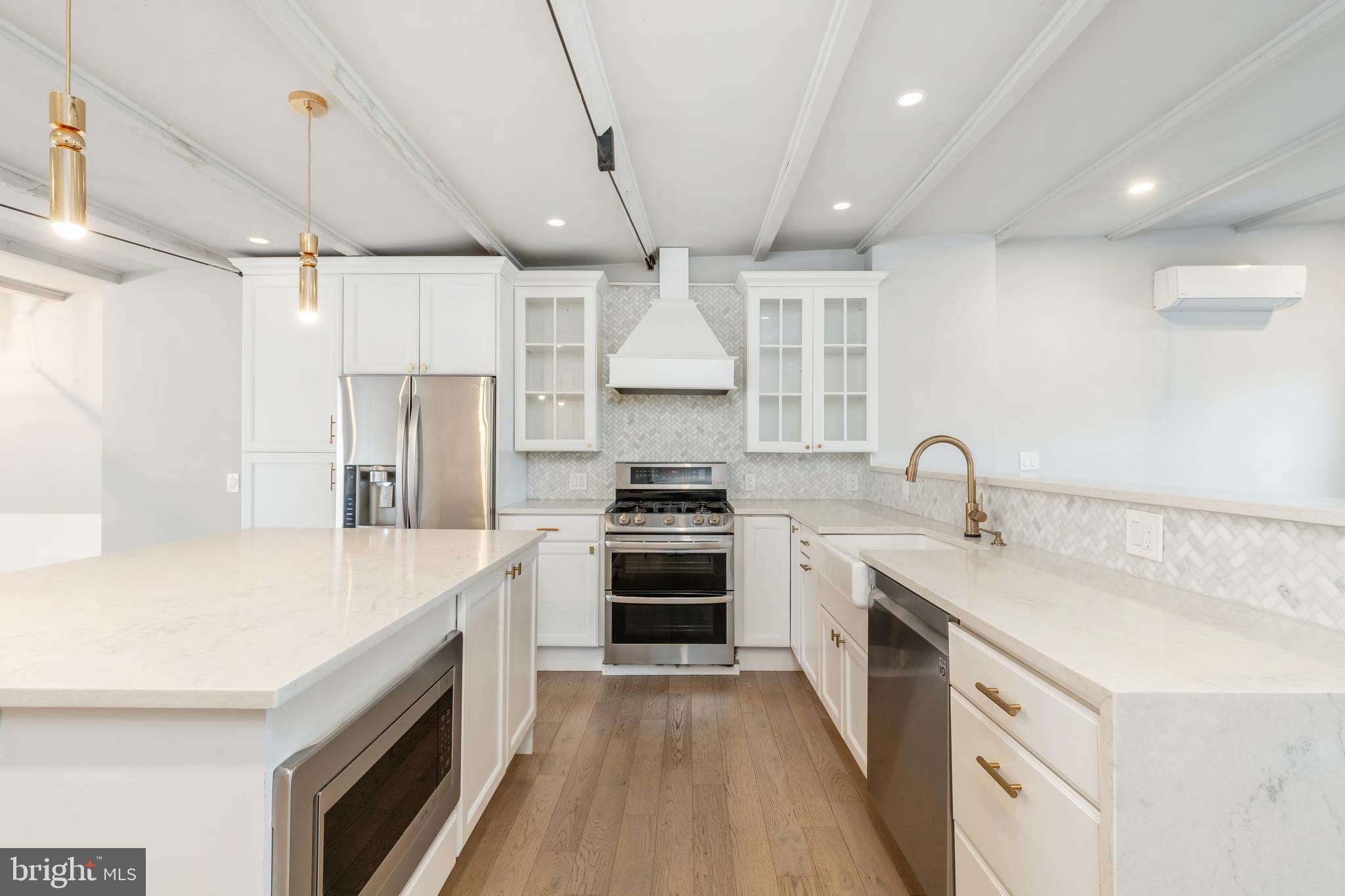 FITLER SQUARE - Residential Lease