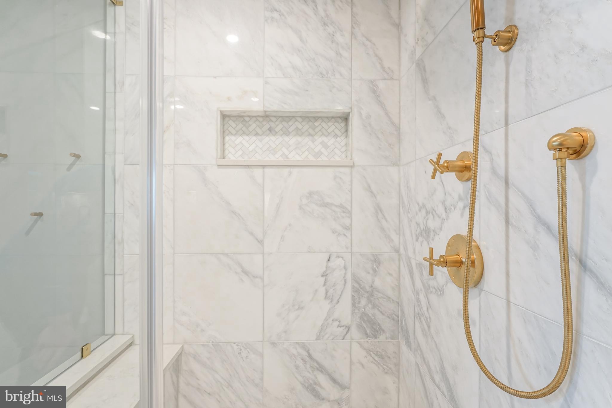 FITLER SQUARE - Residential Lease