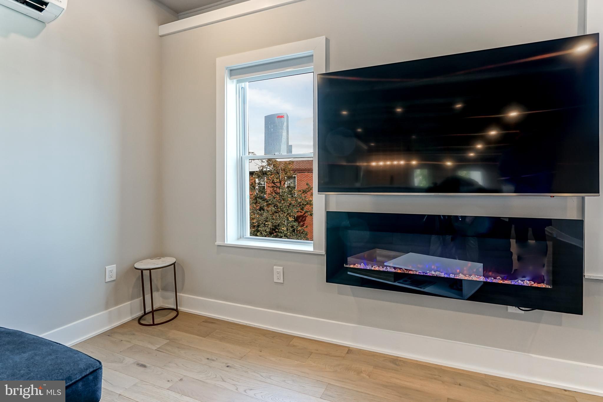 FITLER SQUARE - Residential Lease